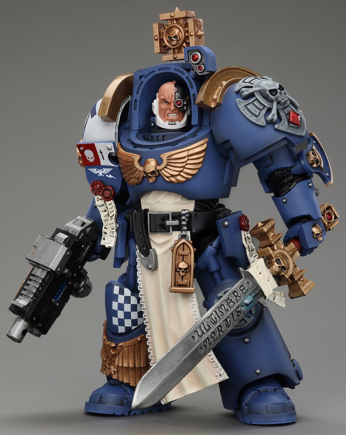 Joytoy Warhammer 40K 1/18 Action Figures, Ultramarines Captain In Terminator Armour Perfect For Collectors & Decor, Ideal Gift F