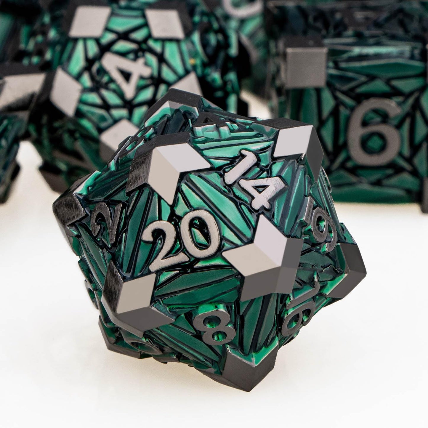 ORIFANTOU 7PCS Metal DND Dice Set Green D&D Dice with Box, Debris RPG D and D Dice Dungeons and Dragons Role Playing Game Polyhe