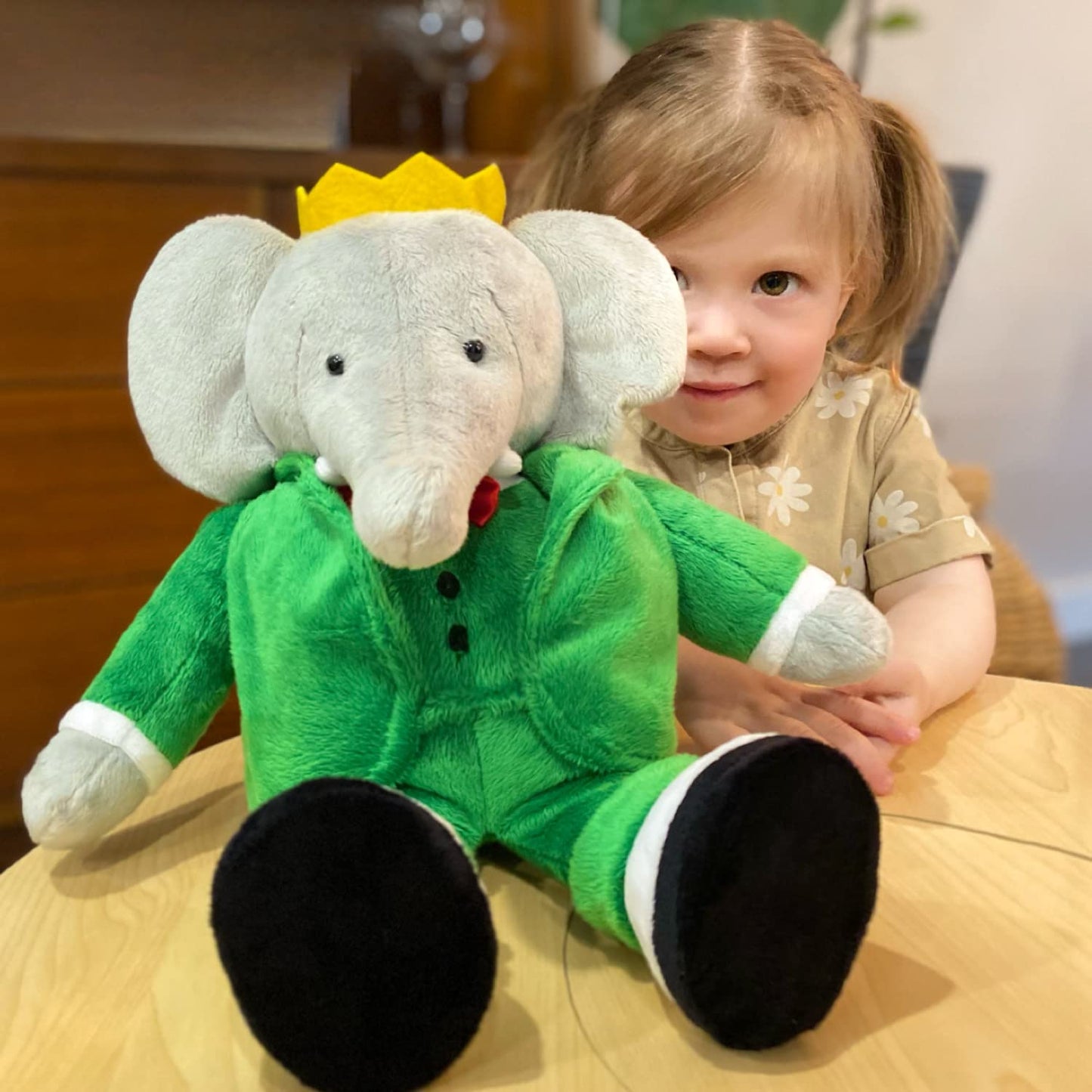 YOTTOY Classic Seated Babar Plush Toy - 9.5" H, Green Cotton Stuffed Animal, Model 405