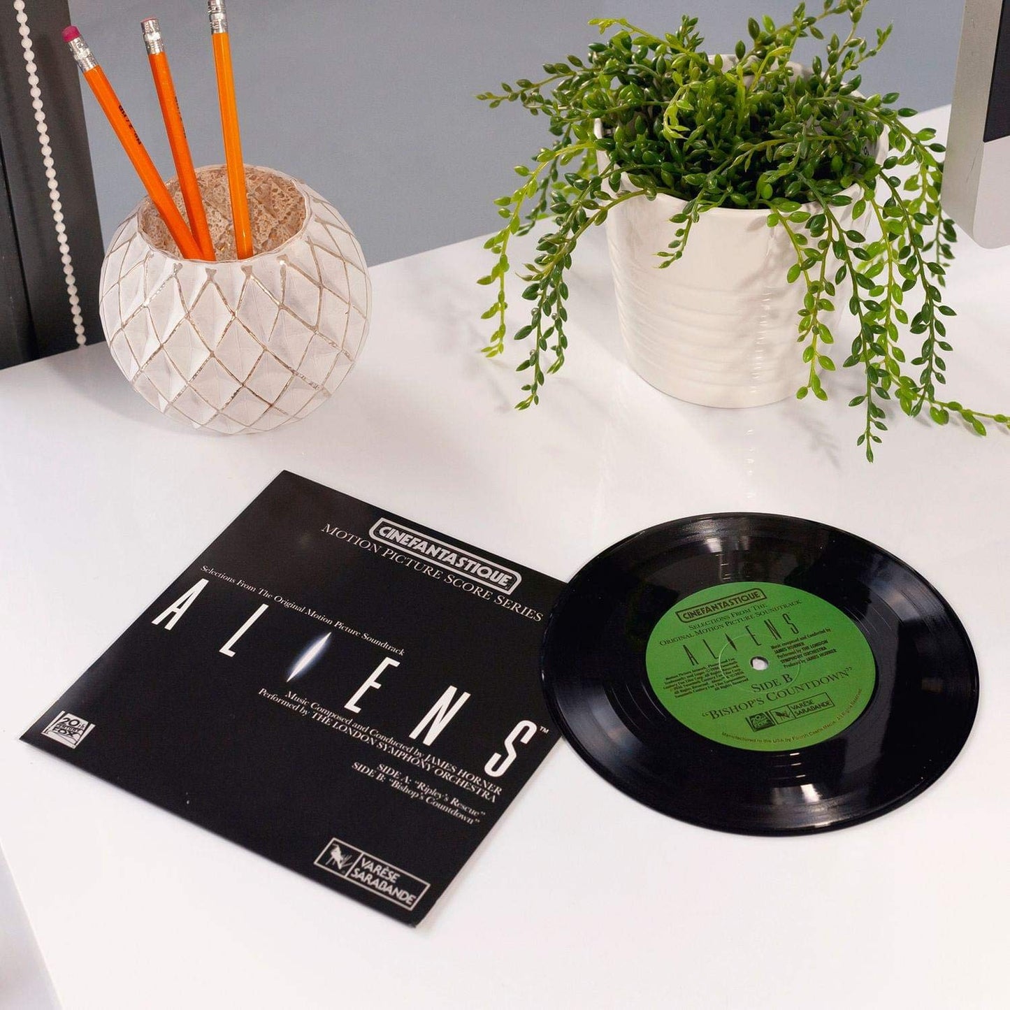 Toynk Aliens Collectibles | 30Th Anniversary Vinyl Film Score Selections| Collector’S Edition