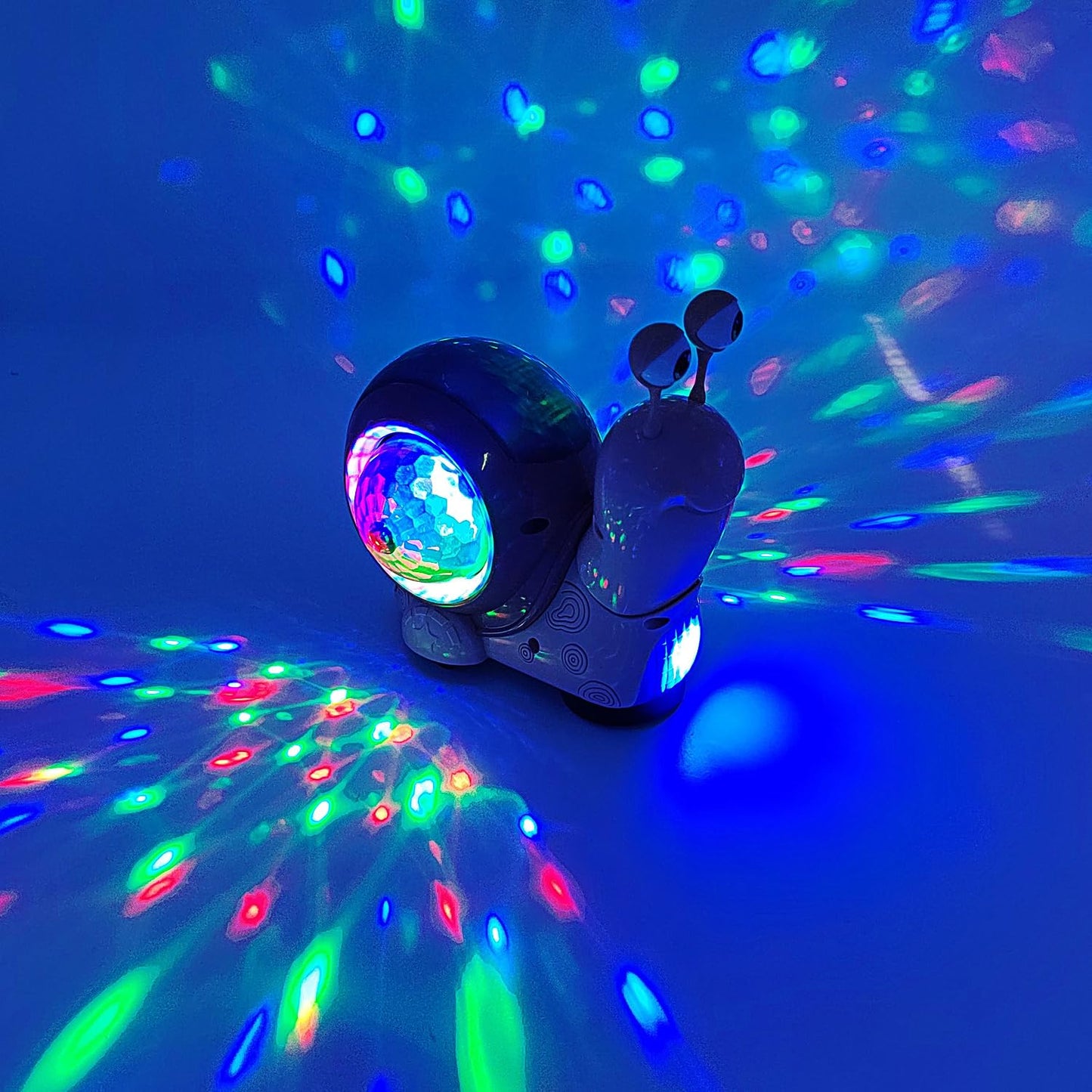 Tipmant Baby Toddler Electric Snail Toy Cute Electronic Animal Crawl, Play Music, Luminous Light Kids Birthday (Brown)