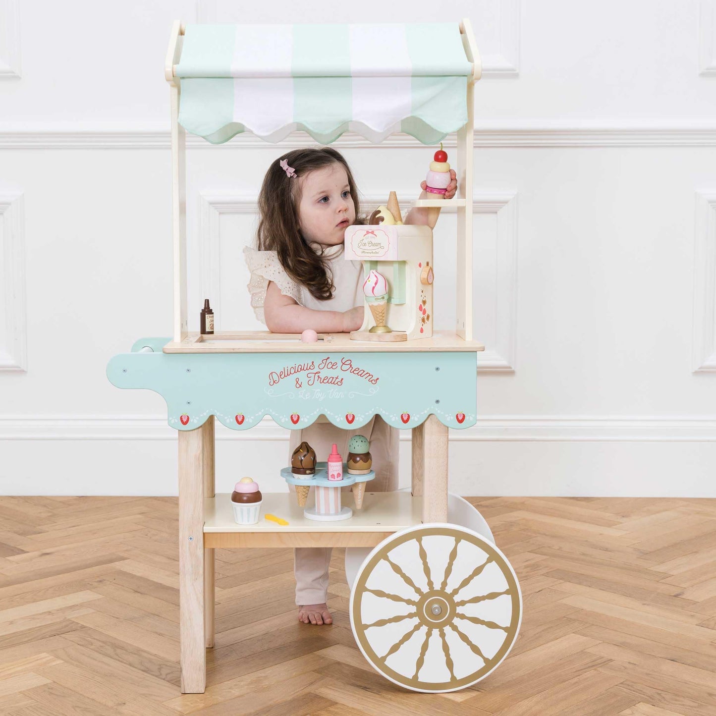 Le Toy Van - Educational Wooden Toy Role Play Ice Cream Trolley | Boys Or Girls Pretend Play Toy Food Playset - for Ages 3+