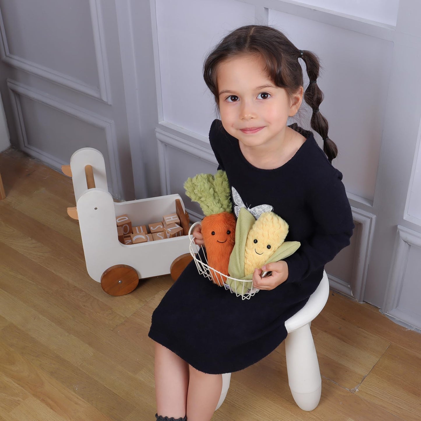 Apricot Lamb Toys Plush Green And Orange Naive Carrot Stuffed Vegetable Soft Cuddly Perfect For Kids 8.7 Inches