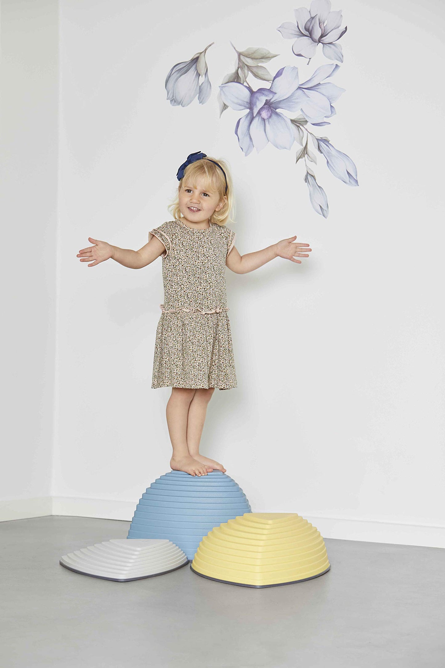 Gonge Hilltops - Non-Slip Therapeutic & Educational Stepping Stones For Kids - Balance & Coordination Toys - Develop Motor Skills & Confidence - Durable, Nordic Colors - Set Of 3 Stackable Platforms