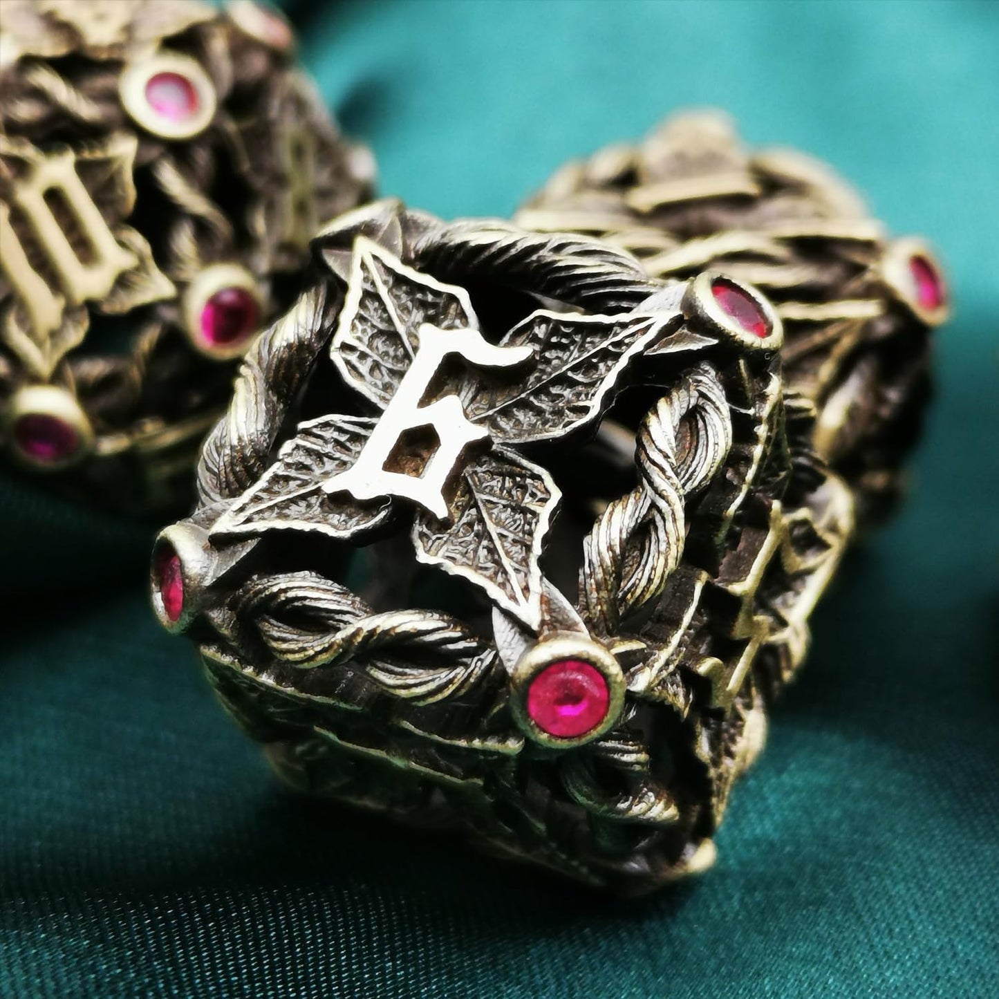 Mjdiceok Hollow Magic Vine Leaf Metal Dice Set Dnd Dice Set 7 Role Playing Dice D&D Dungeons And Dragons Dice (Ancient Bronze +