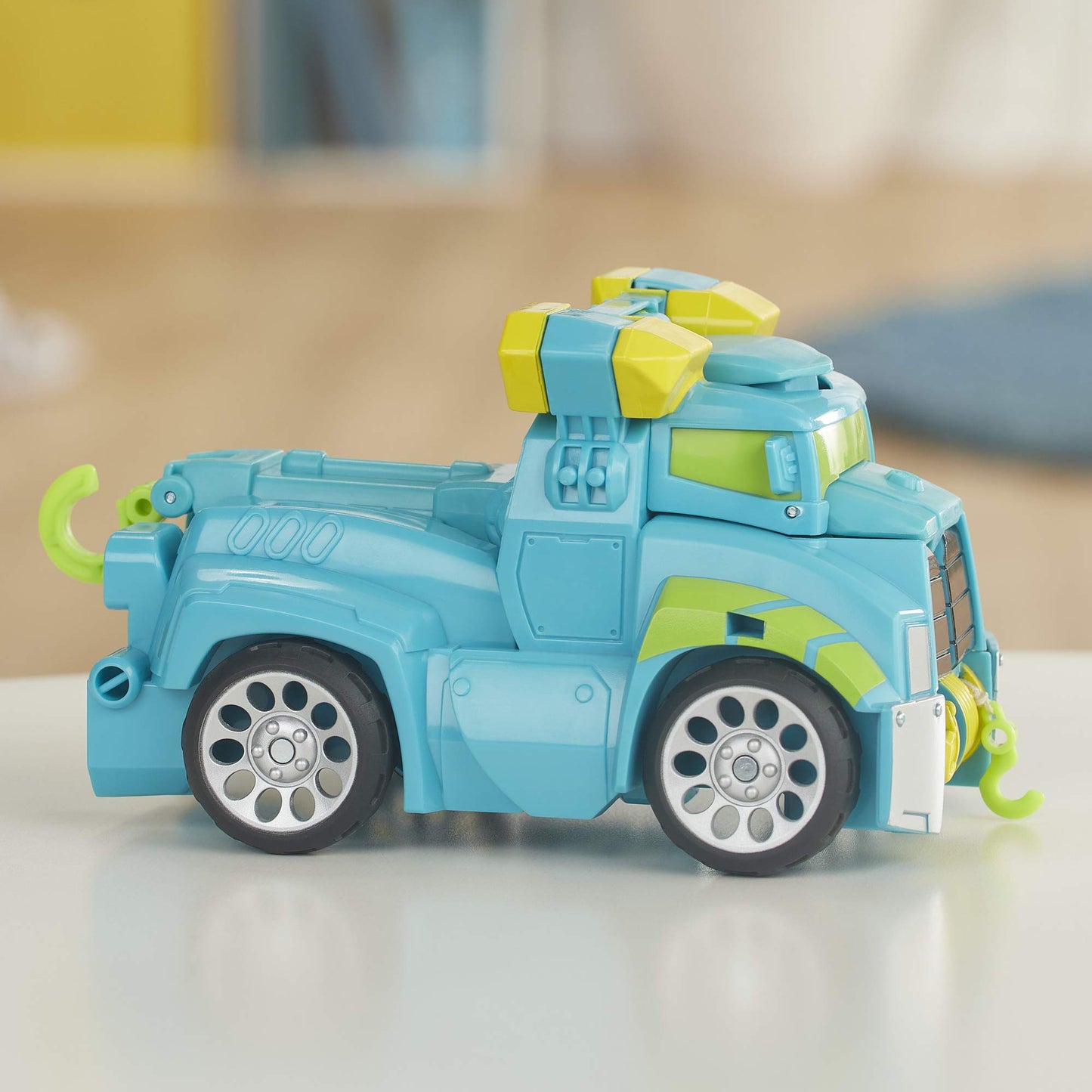 Transformers Playskool Heroes Rescue Bots Academy Hoist Converting Toy Robot, 6' Action Figure, Toys For Kids Ages 3 & Up, Brown/A