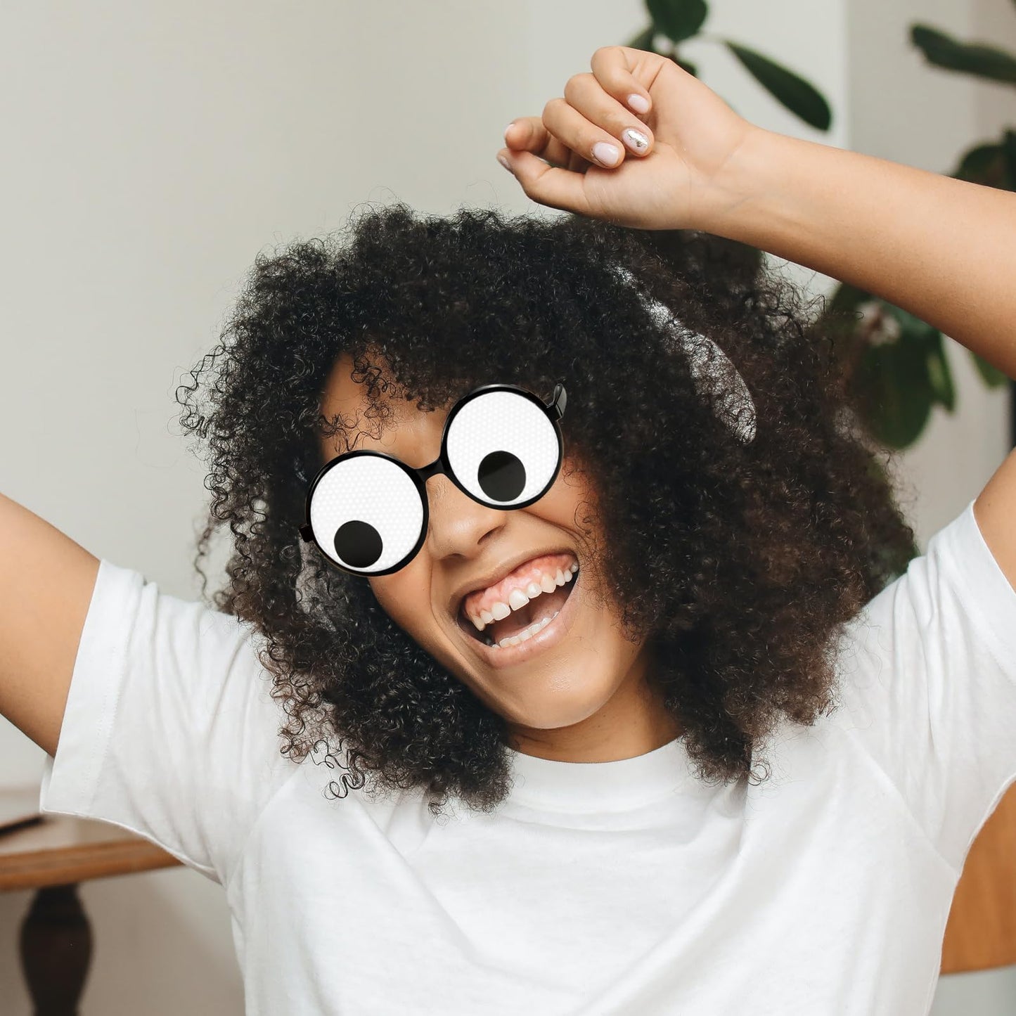 Hohajiu Googly Eyes Glasses, Funny Glasses Pranks Toy, Novelty Shaking Giant Eye Glasses, Funny Costume Accessories For Dress Up Party, Halloween Or Birthday Party Favors, Party Supplies (6Pcs)
