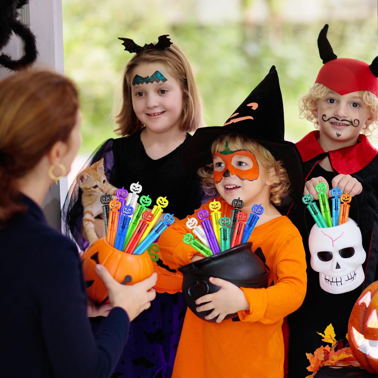 SpringFlower Halloween Party Favor for Kids, 400 Pcs Halloween-Themed Mini Bubble Wands for Halloween Party Favor Supply Goodie