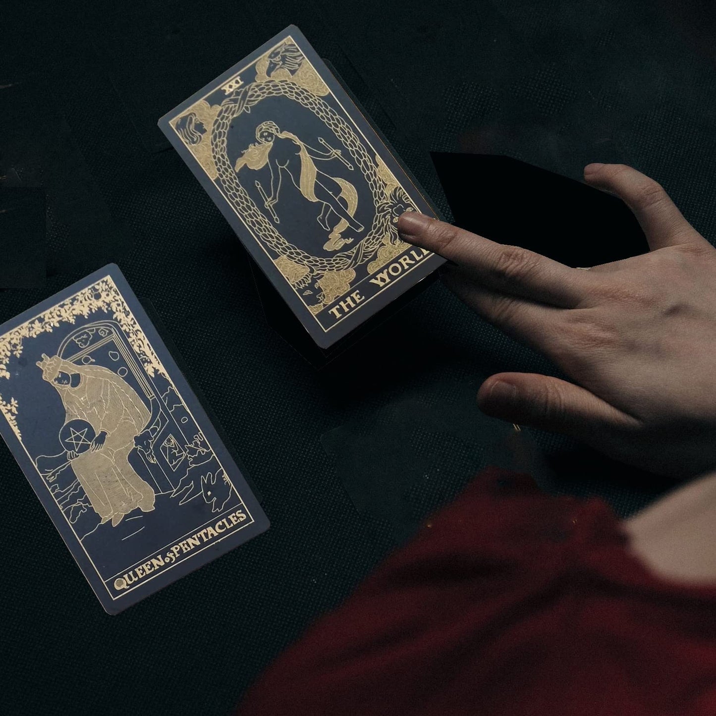 Vovcig 78 Tarot Card With Guidebook,Black Tarot Cards For Beginners Tarot Deck Set,Pvc Waterproof Tarot Cards,Divination Tool(Standard Size,Black)…