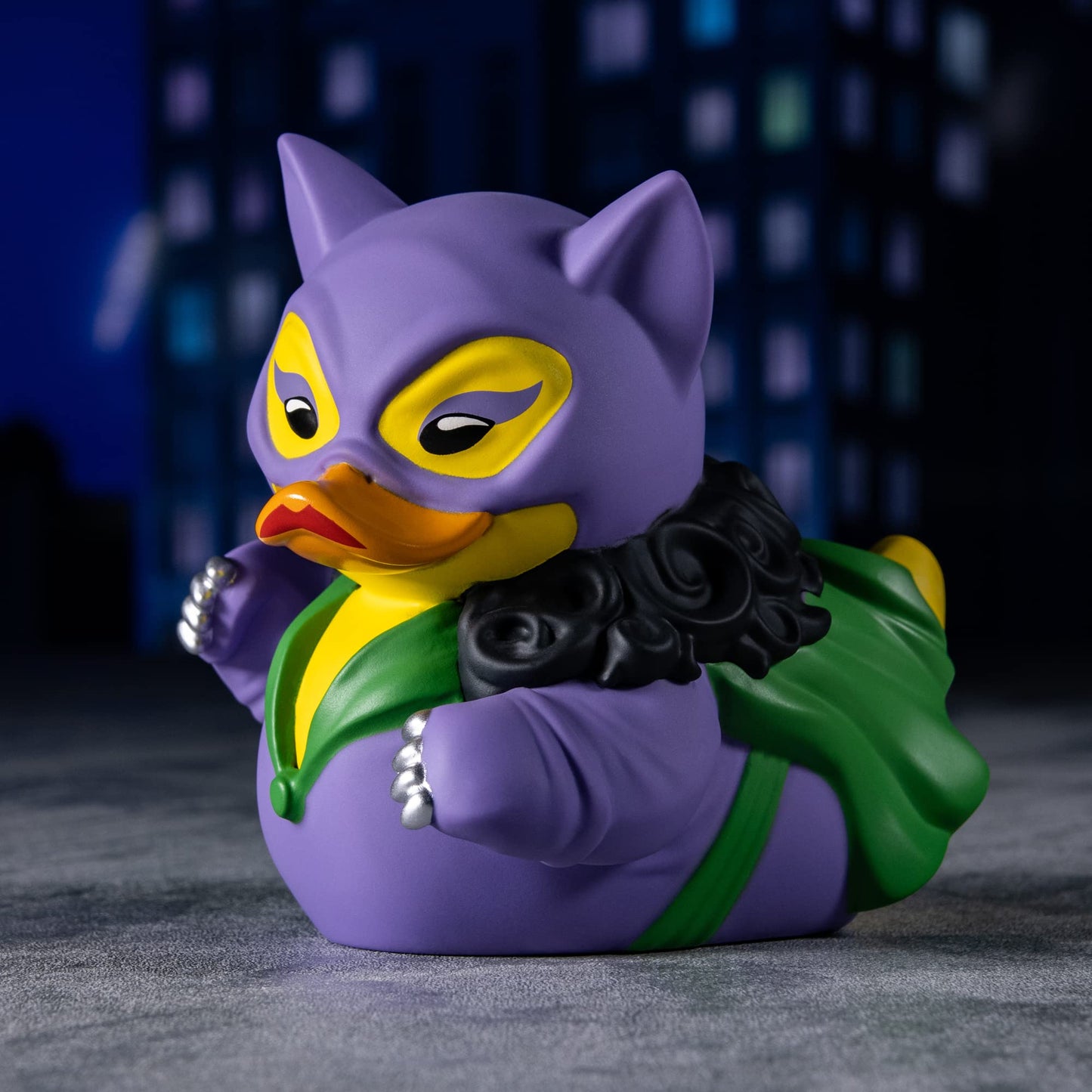 TUBBZ Catwoman Collectible Duck Vinyl Figure - 3.54 Inch, Purple/Yellow/Green, PVC - Official Batman Merchandise, Model NS3264