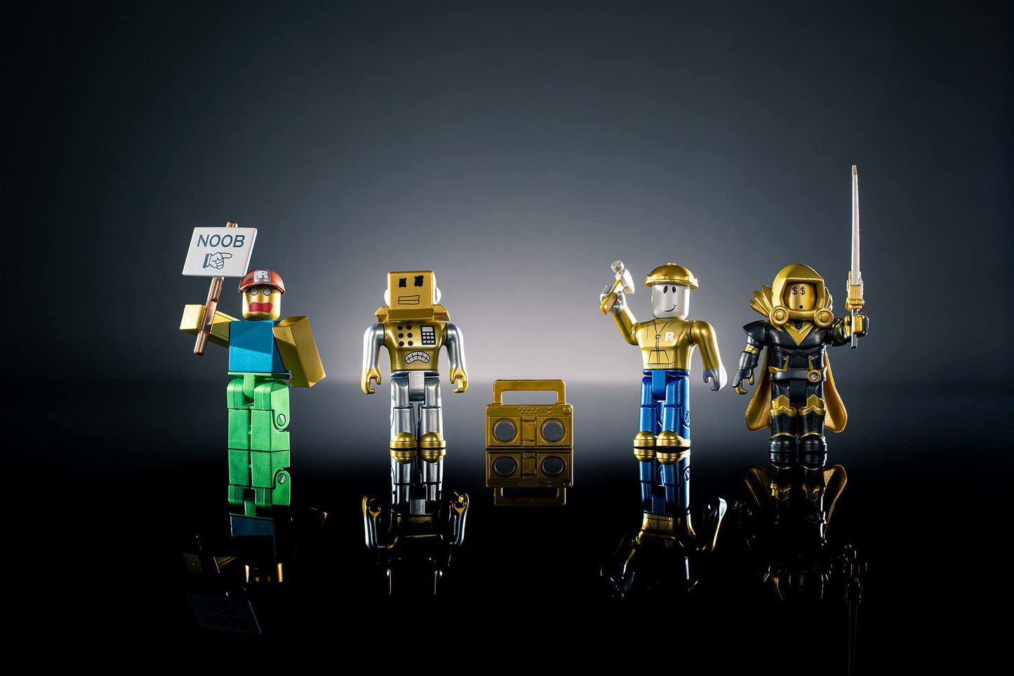 Roblox Action Collection 15th Anniversary Gold Collector's Set - Includes Exclusive Virtual Item, Model ROB0527