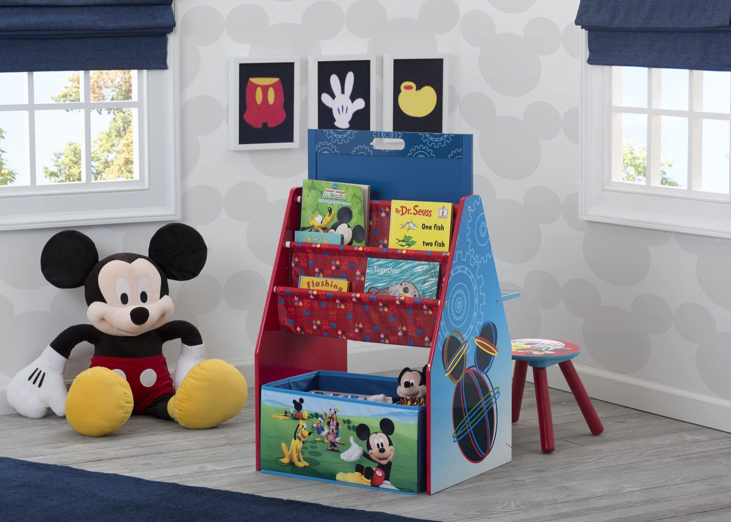 Delta Children Easel and Play Station, Disney Mickey Mouse