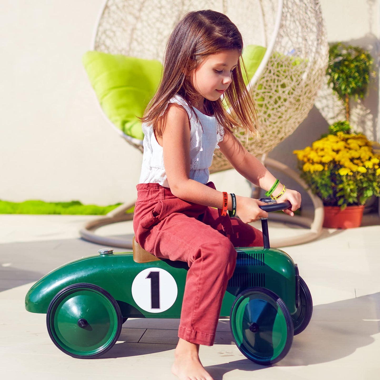 Race Cars Party Favors, Race Car Birthday Party Supplies Race Car Party Decorations Flag Rubber Bracelets Silicone Wristband for