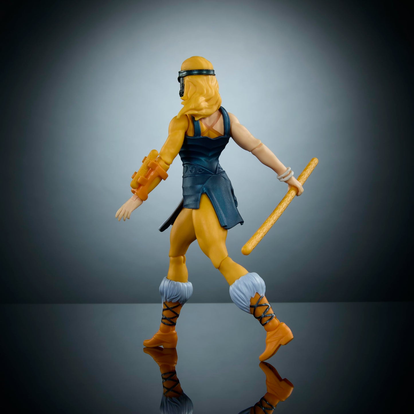 Masters of the Universe Origins & Thundercats Action Figure Cheetara Toy 1980s Crossover 5.5-inch Posable with Removable protective covering Staff & Mini Comic