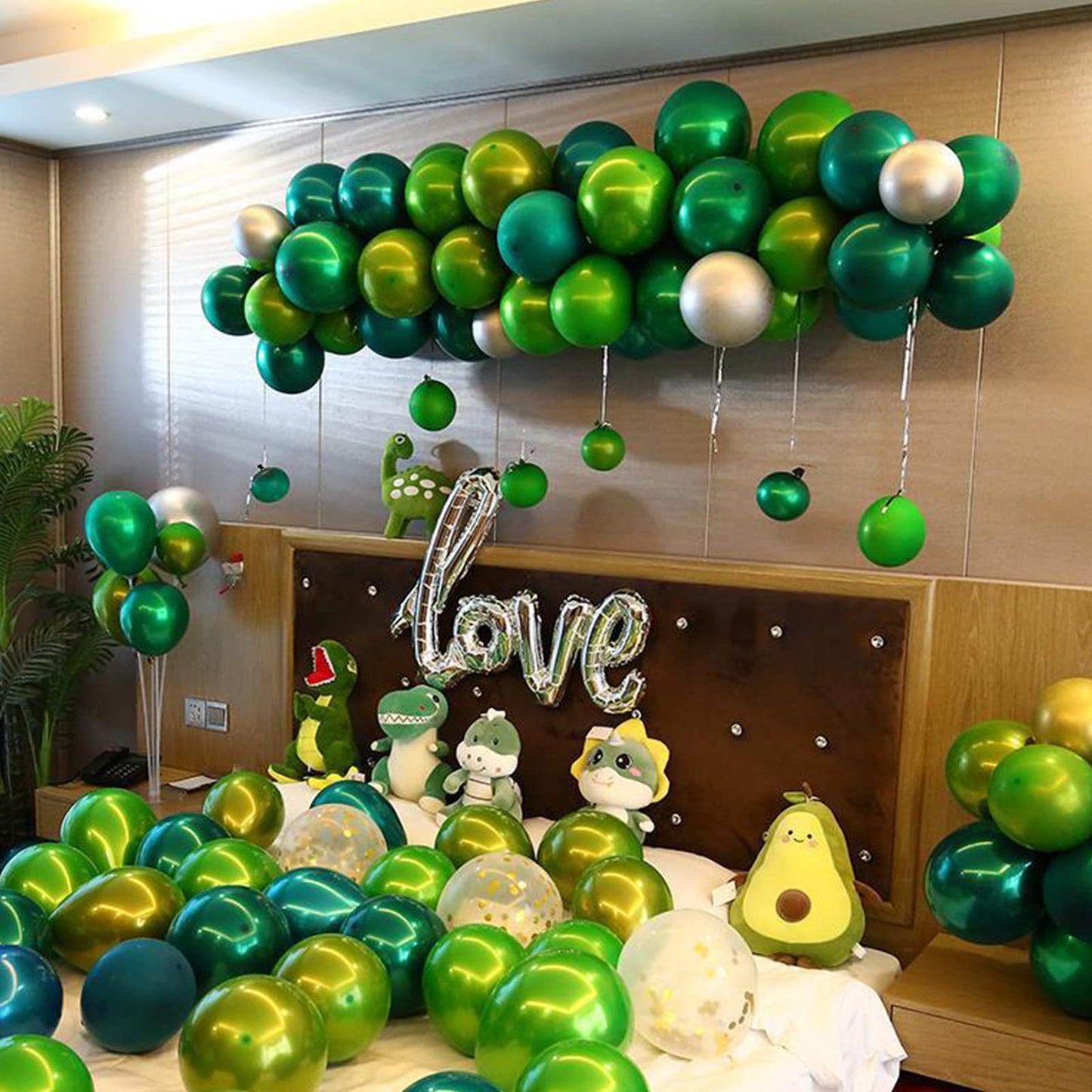 Chrome Green Balloons 12 Inch, Double-Layered Metallic Light Green Balloons, Shiny Thick Chrome Metallic Light Green Latex Helium Balloons For Birthday Wedding Party Decoration Supplies