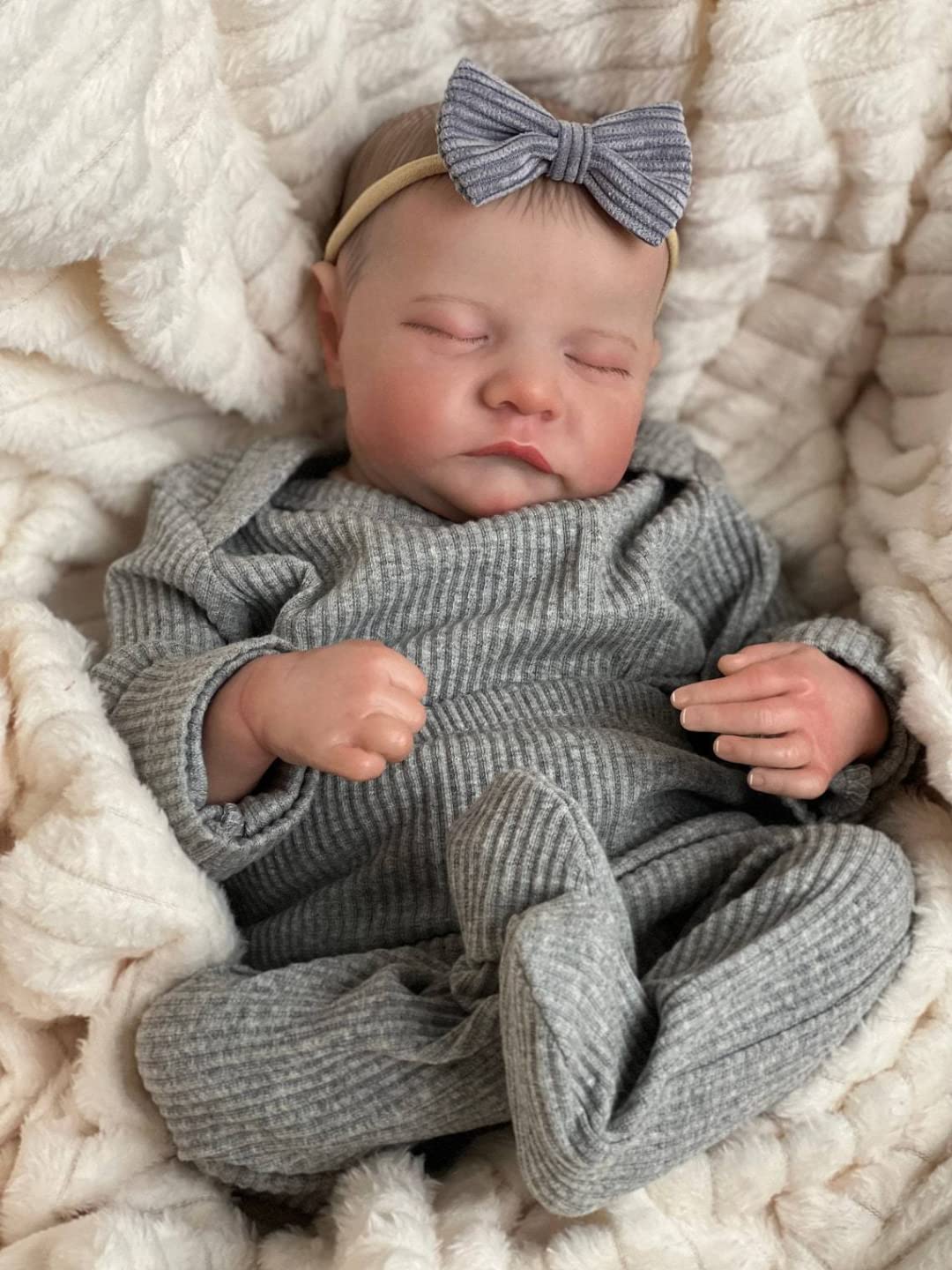 Fockof Realistic Reborn Baby Dolls Girl 17-Inch Soft Vinyl Lifelike Real Life Baby Dolls Babe Reborn Accessories For 3+ Years Old (Gray)