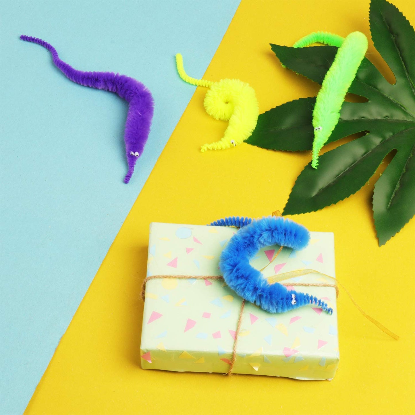 Onest 90 Pieces Magic Worm Toys Wiggly Twisty Fuzzy Worm Toys Carnival Party Favors,10 Colors