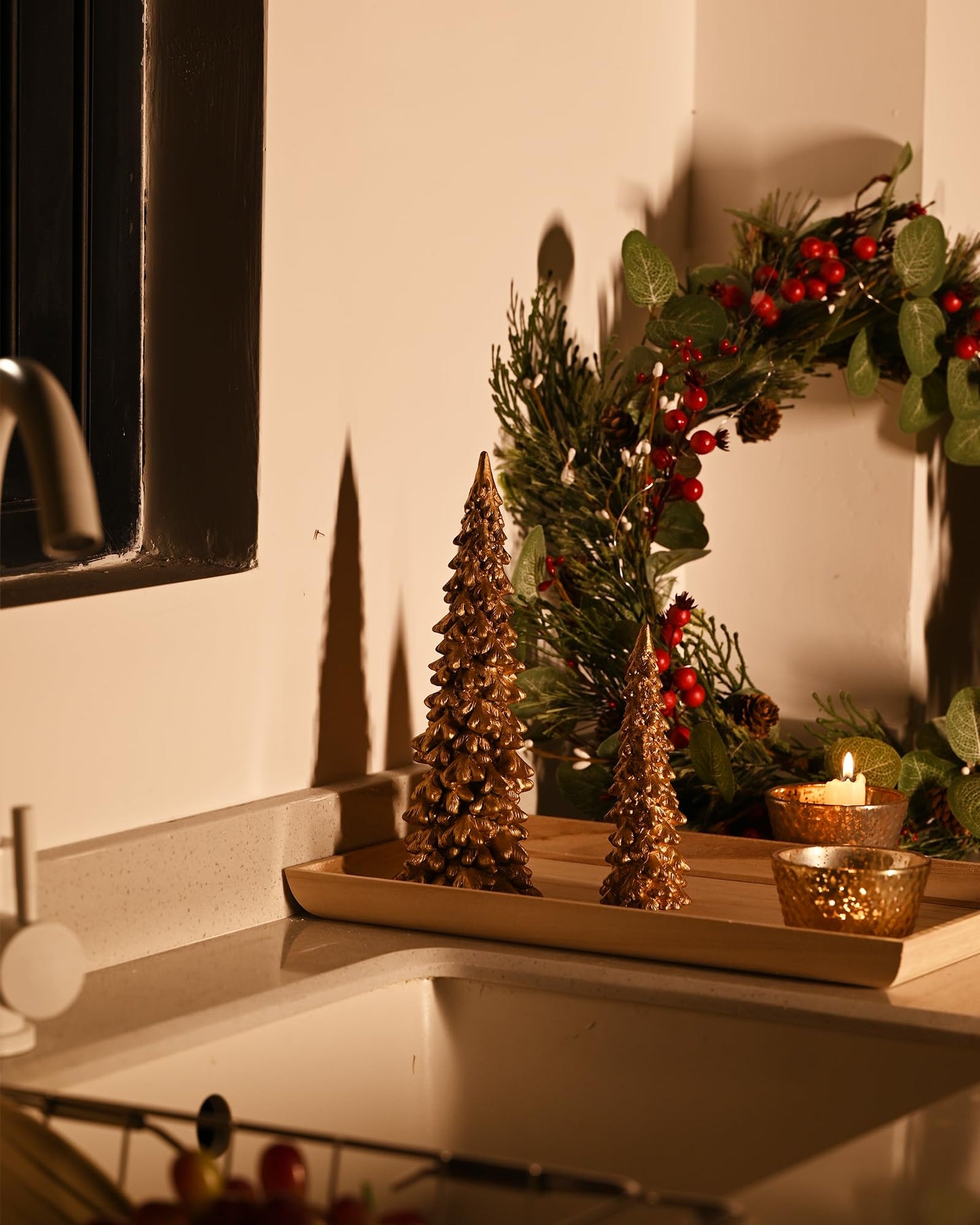 Rm Roomers Resin Christmas Tree Figurines Clearance,2Pcs Small Gold Christmas Decorative Figurine Set, Indoor Tabletop Christmas