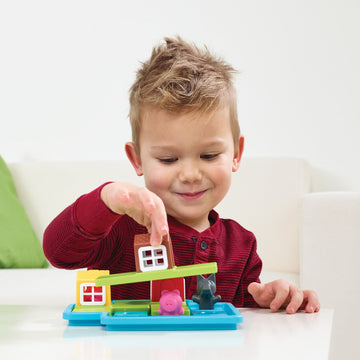 SmartGames Three Little Piggies Puzzle Game - 48 Cognitive Challenges, Multicolor, 24 x 6.3 x 24 cm, Model SG023
