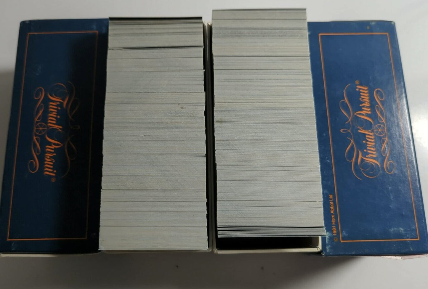 Trivial Pursuit Genus Edition Card Set Only (Boxed)