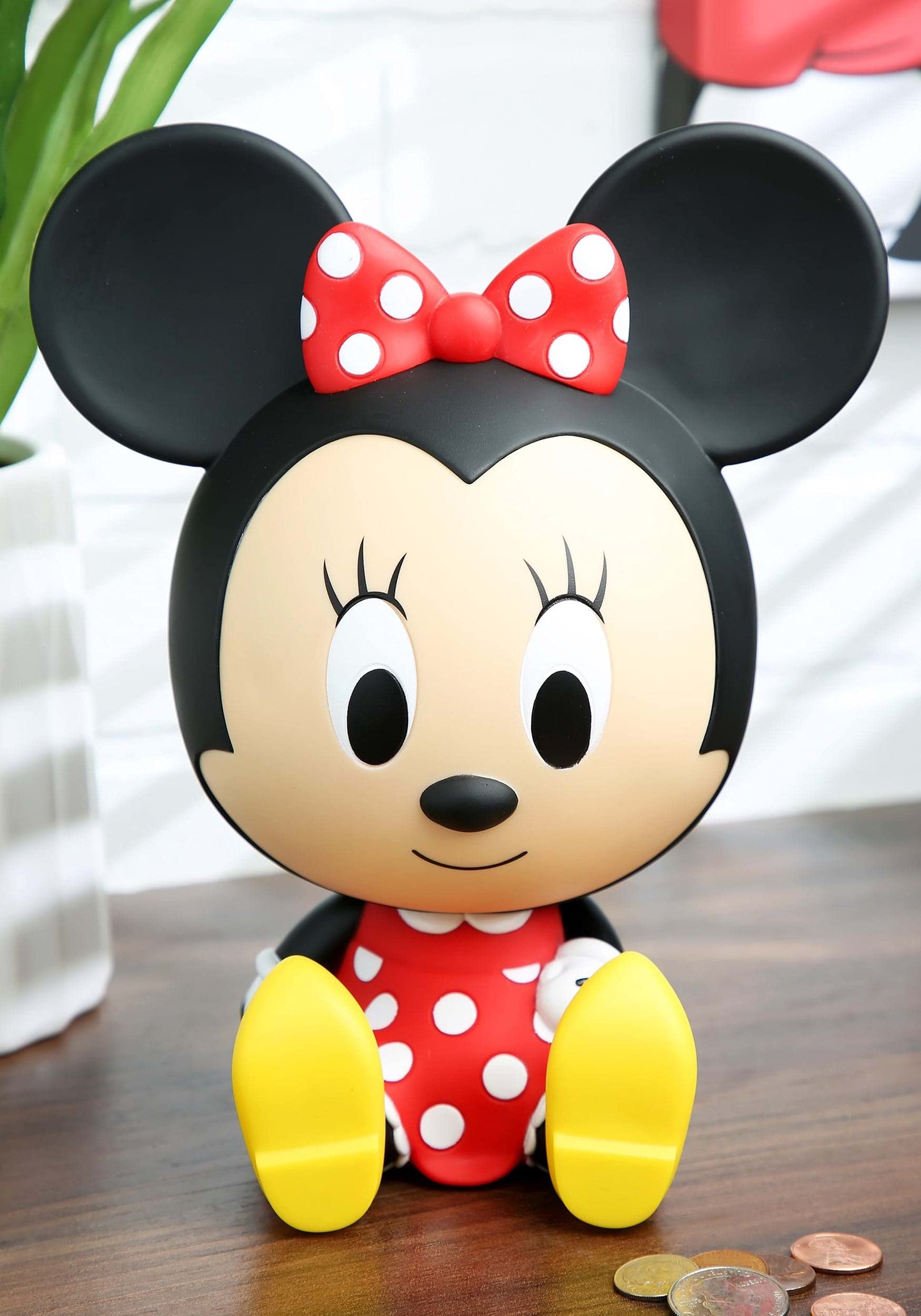 Minnie Mouse Sitting PVC Bank