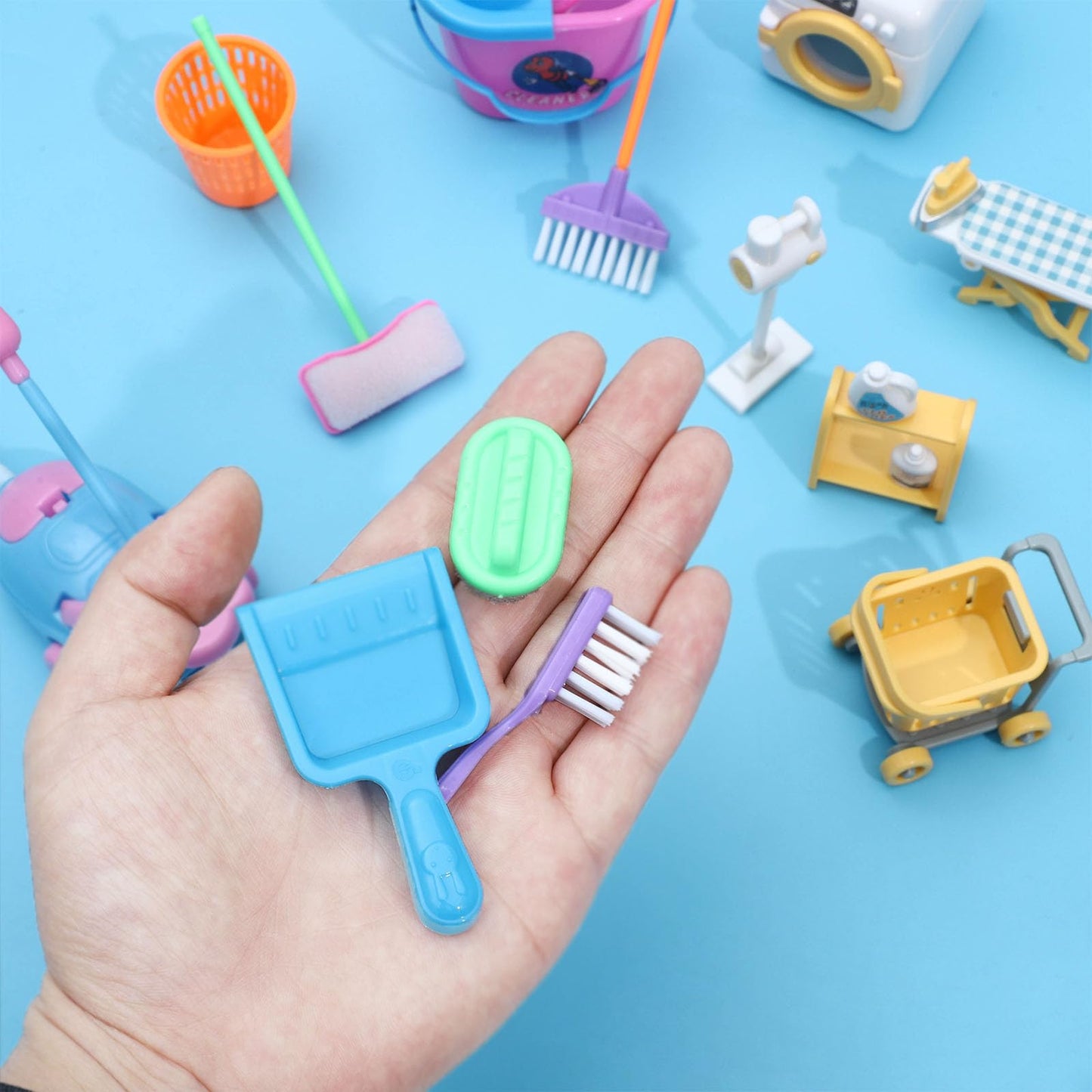 Sotogo 22 Pieces Doll Housework Cleaning Supplies Miniature Mini Dollhouse Accessories Dollhouse Furniture Decoration Accessorie