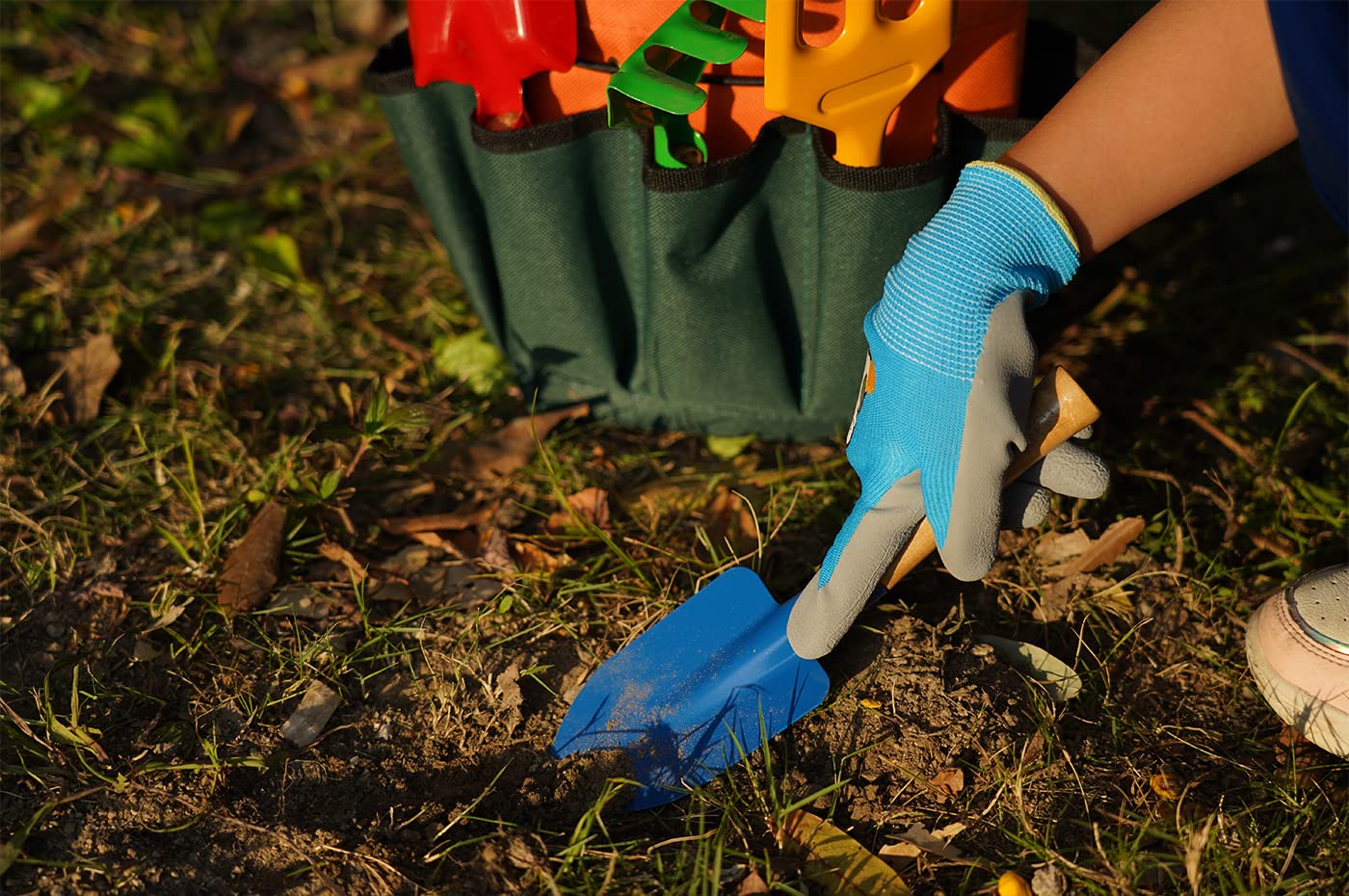 Kids Gardening Tool Set - Gardening Tools Kit Includes Shovel, Rake, Fork Trowel, Children'S Garden Kit With Sun Hat, Apron, Glo