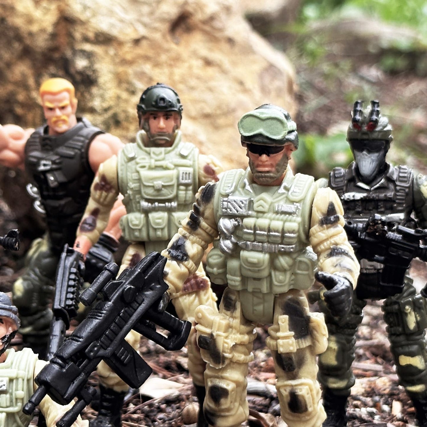 Baimiby Army Men Toy Soldiers 6 Pcs Army Men Action Figure for Boy 4-7 US Army Men and SWAT Team Toy with Military Accessories for Toddler Boy