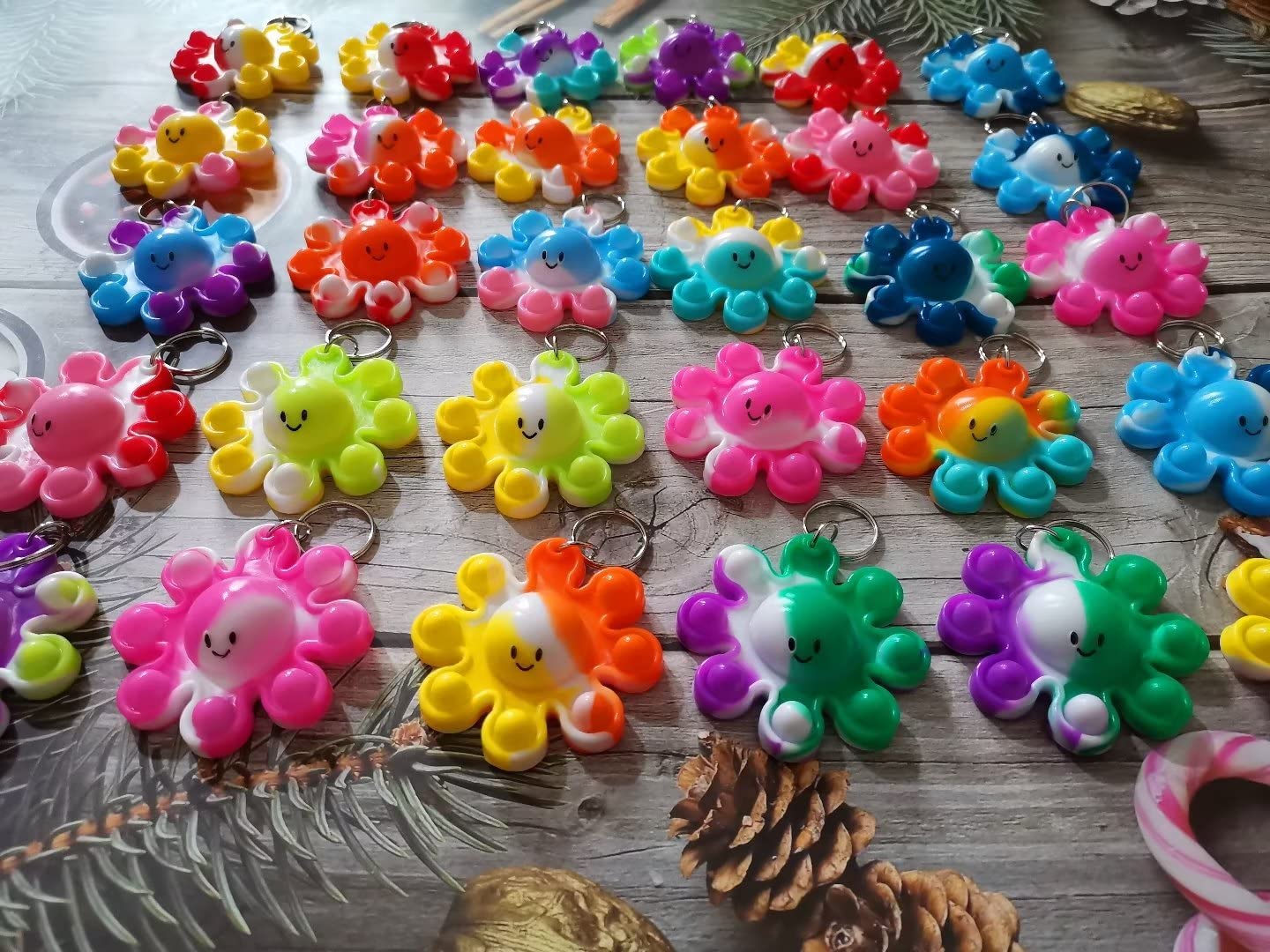 Roaqua Mini Octopus Backpack Keychains - 30 Packs Fidget Gifts, Silicone, 2.0x2.0x0.5 inches, Perfect for Students & Party Favors