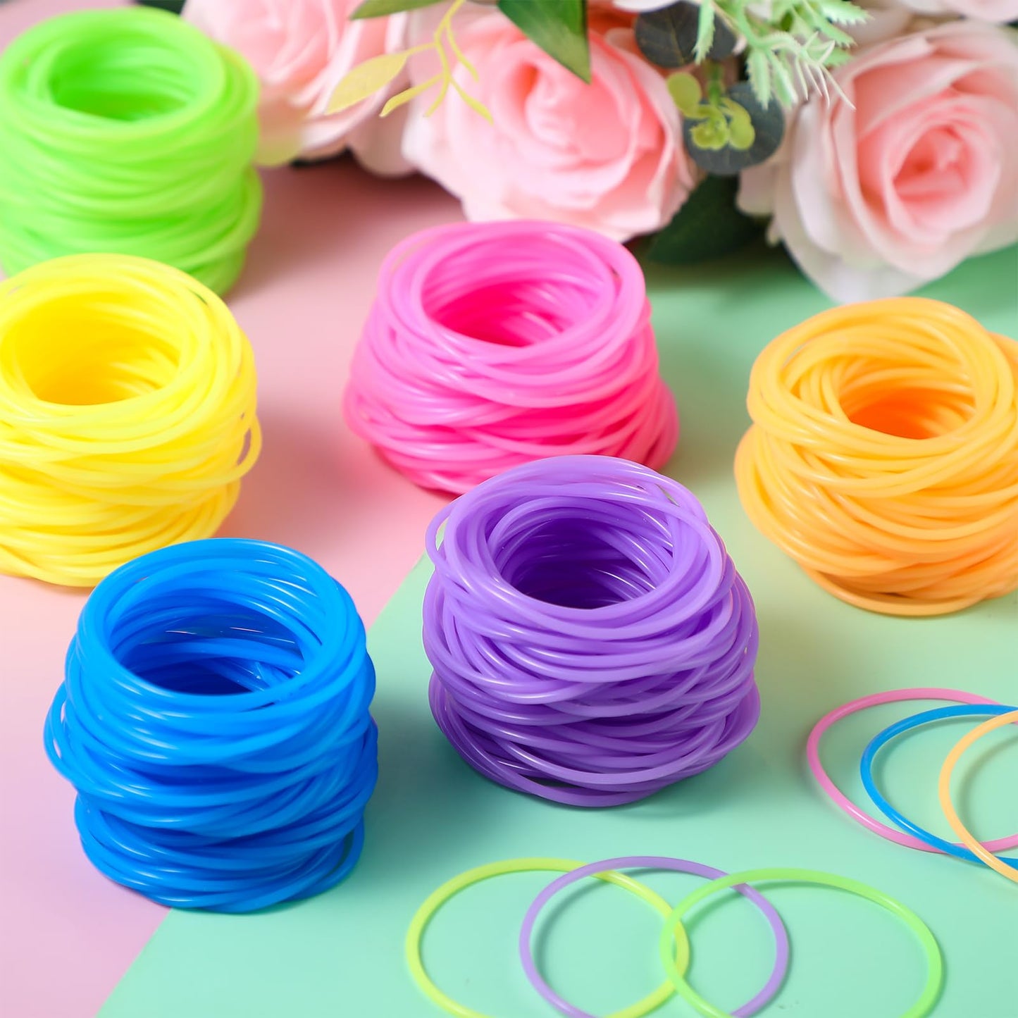 Sratte Jelly Bracelets Bulk Rainbow Glow Bracelets Multicolor Silicone Bracelet 80s Accessories Bracelets Neon Bracelets Glow in