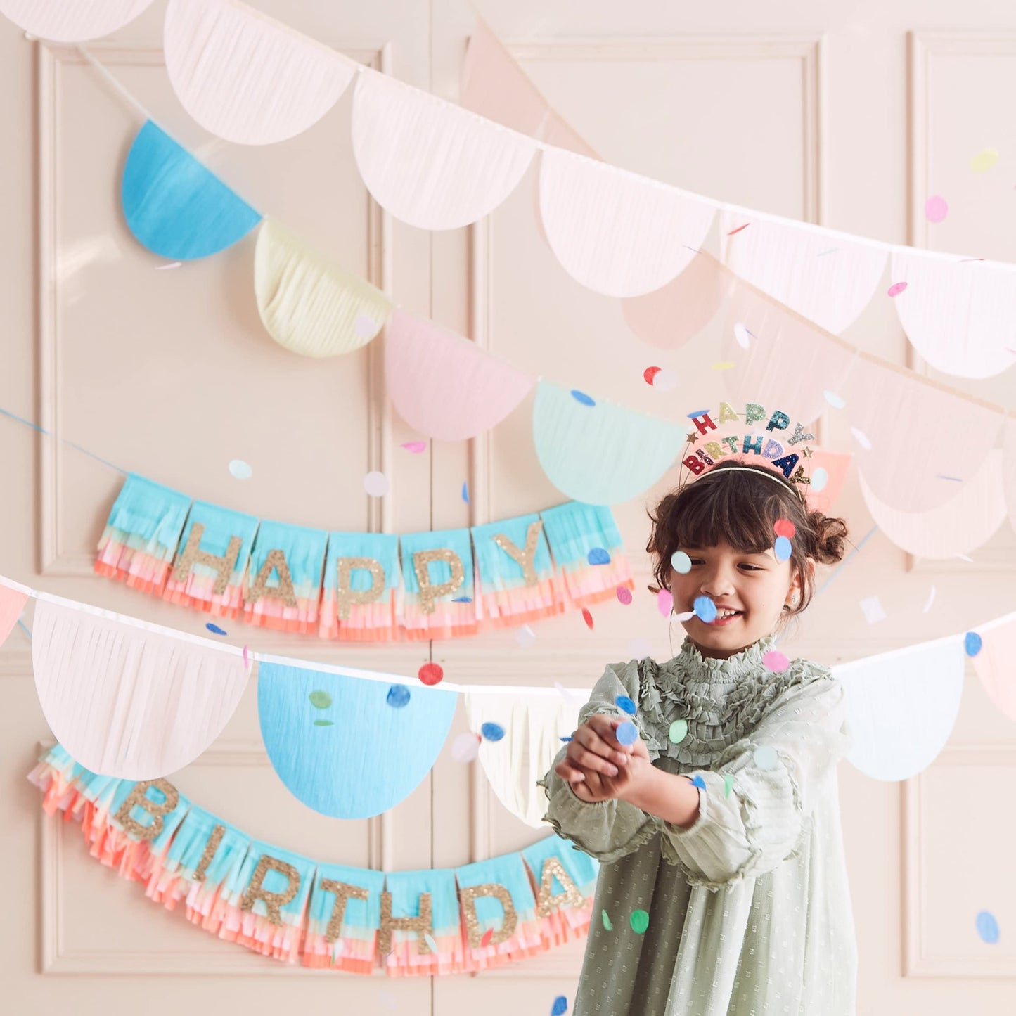 Meri Meri Peach Scallop Pennant Banner (Pack of 2), 13 Party Banner Inlcuding Excess Cord, Meri Meri Garland Birthday Party Dec