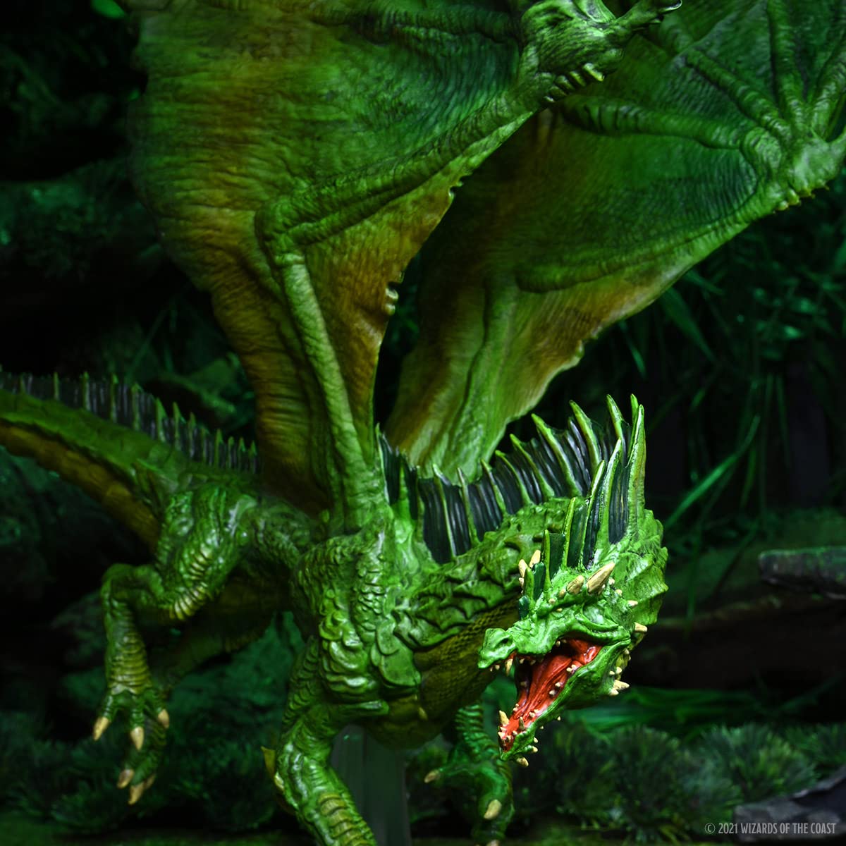 D&D Icons Of The Realms: Adult Green Dragon Premium Figure