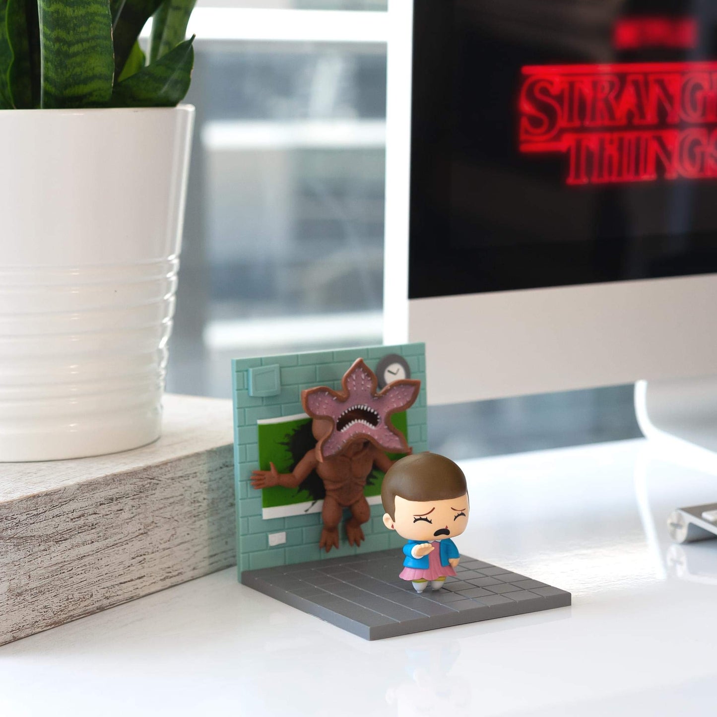 Loot Crate Stranger Things Eleven Vs. Demogorgon limited availability Diorama | Collectible SuperEmoFriends Figure| Art Design by JSalvador