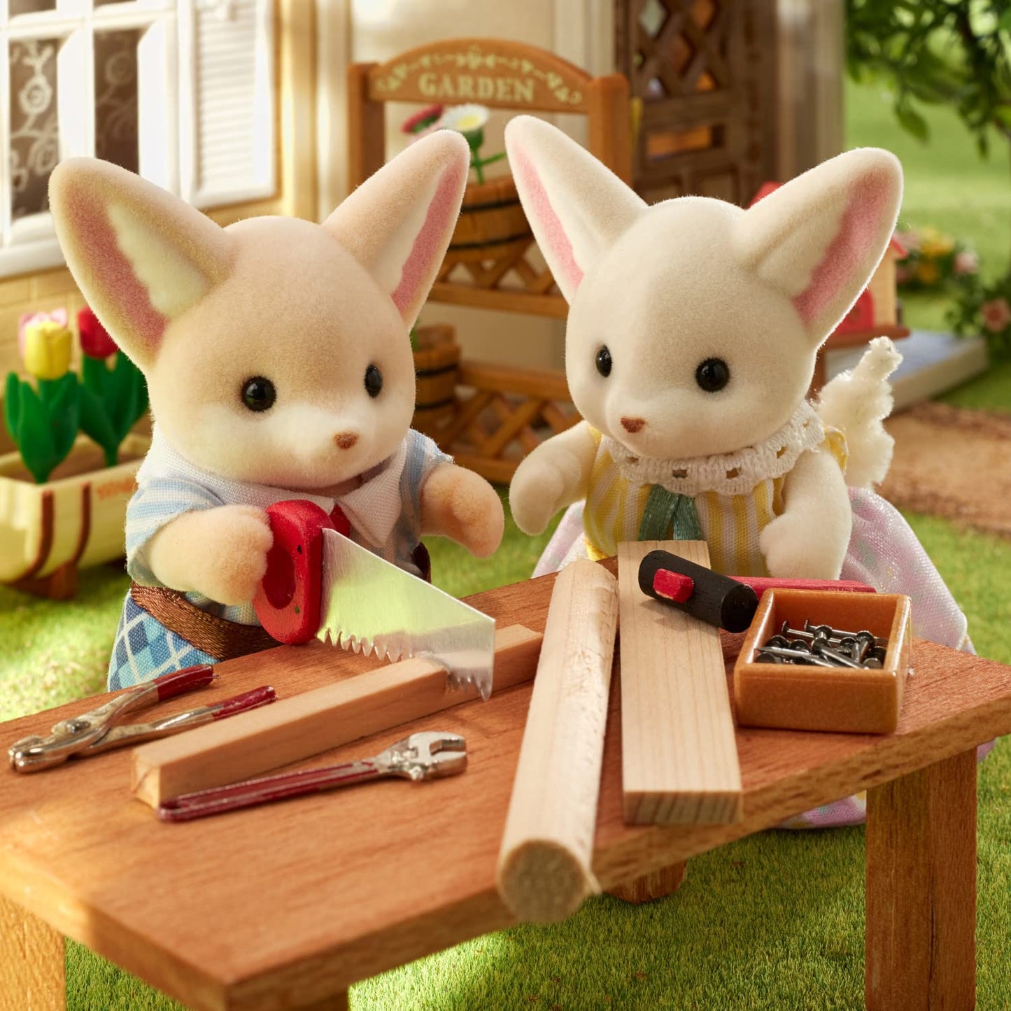 Calico Critters Fennec Fox Family - Set Of 4 Collectible Doll Figures For Children Ages 3+