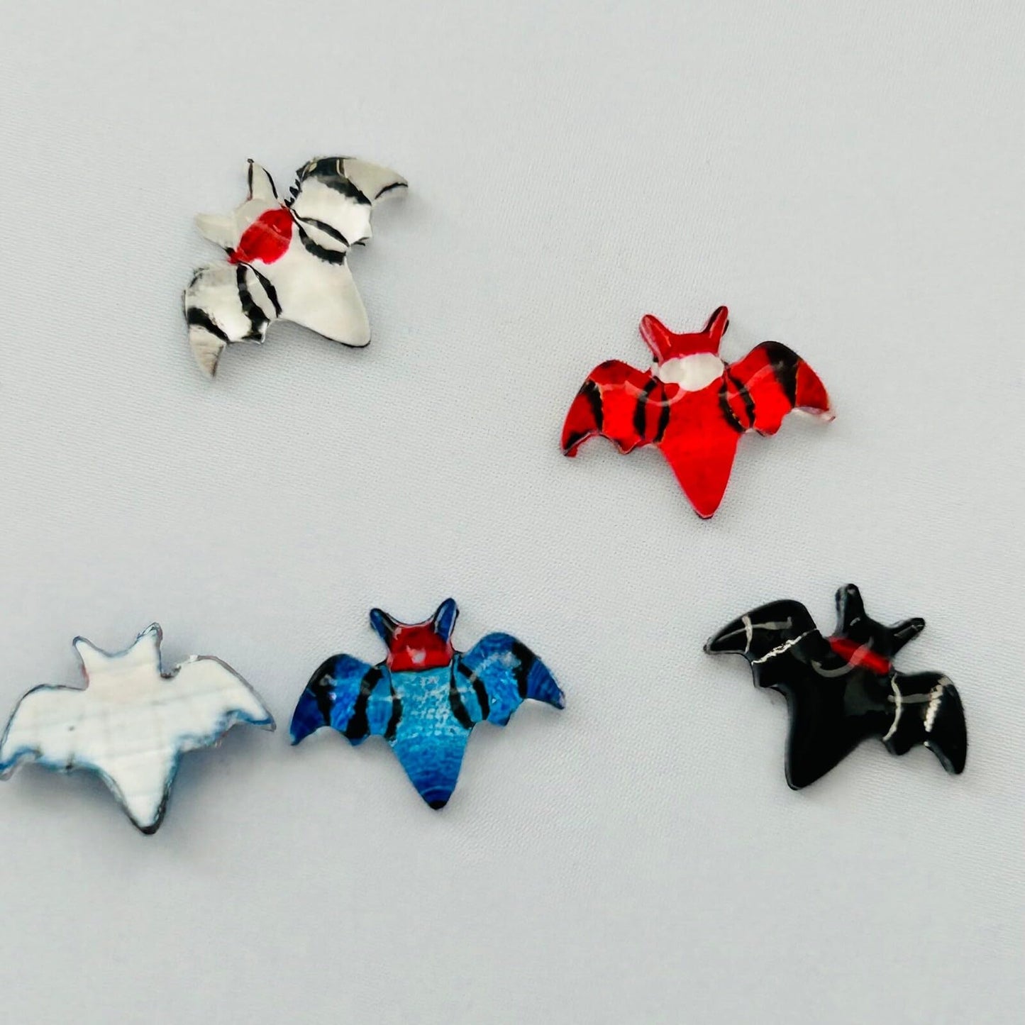Micro Miniature Bats, Dollhouse Miniature Tiny Bats, Spooky Themed Cartoon Flat Back Bats, Mini Micro Landscaping Decoration (40