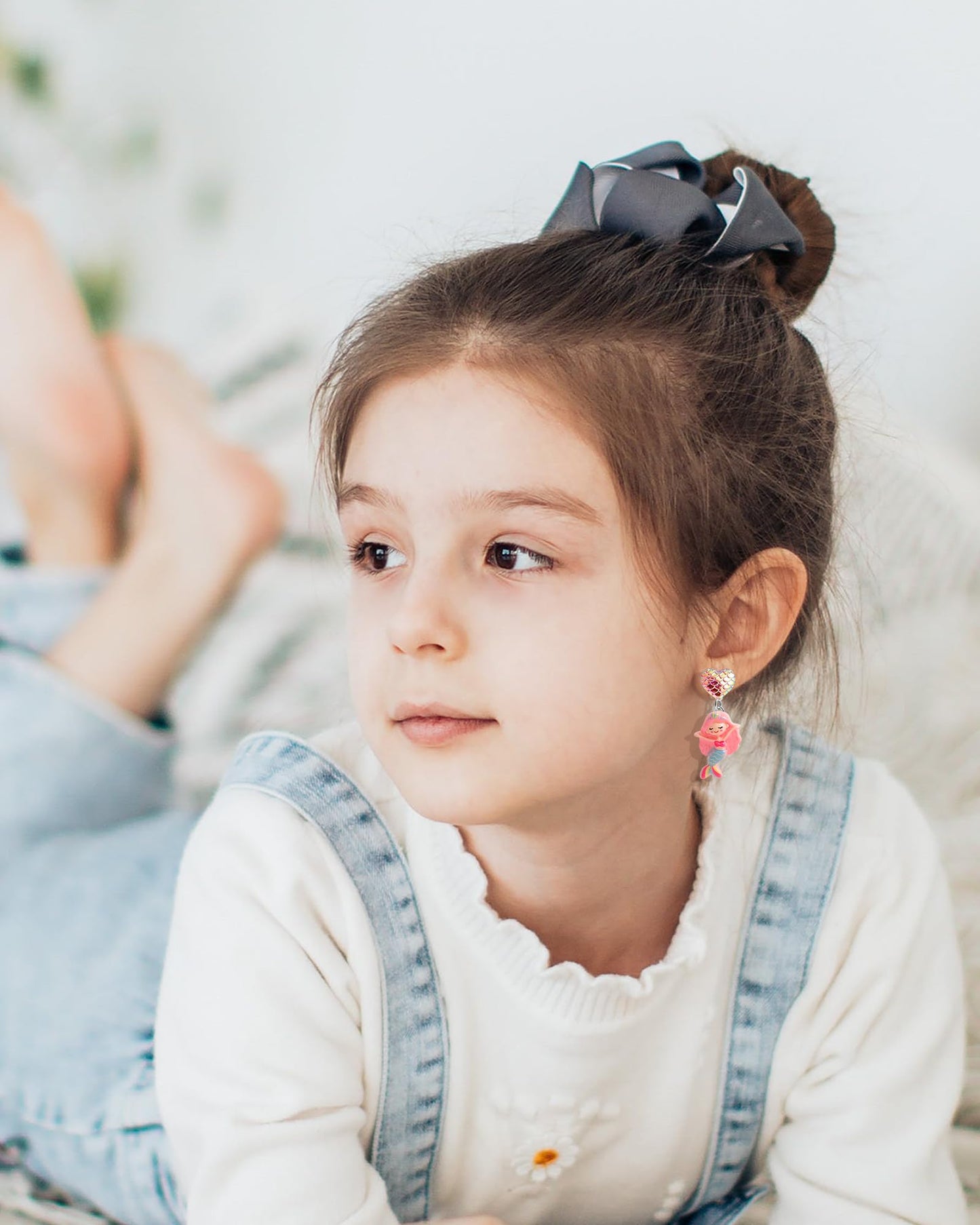 12-Pair Of Clip On Earrings