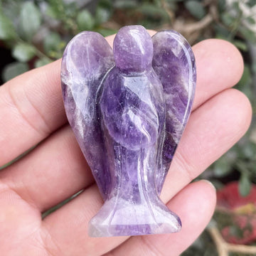 Fekuar Natural Amethyst Guardian Angel Statue, Hand-Carved Healing Crystal Pocket Figurines Decoration 2 Inches