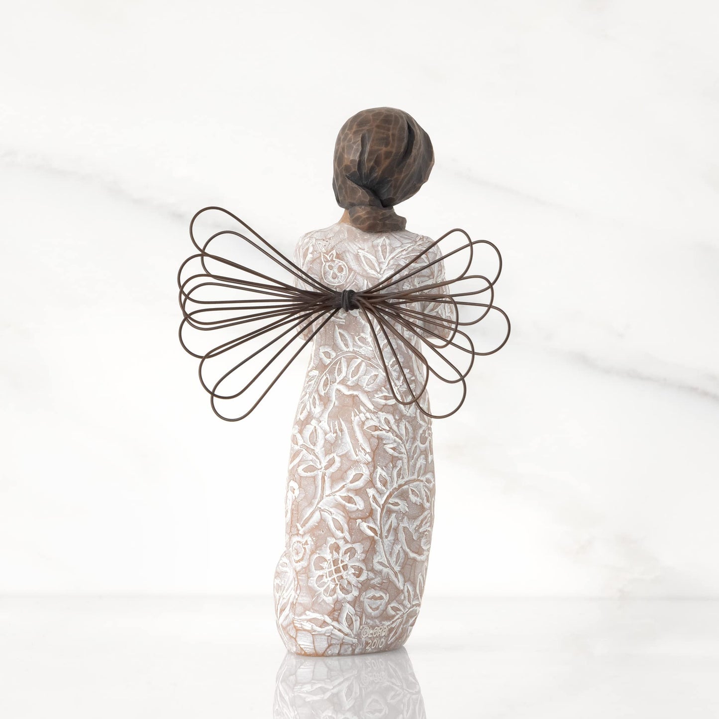 Willow Tree Remembrance (Darker Skin) Angel, Memories, Hold Each Safely In Your Heart, Carved With Symbols To Remind Us Of Loved Ones, Gift Of Support And Sympathy, Sculpted Hand-Painted Figure