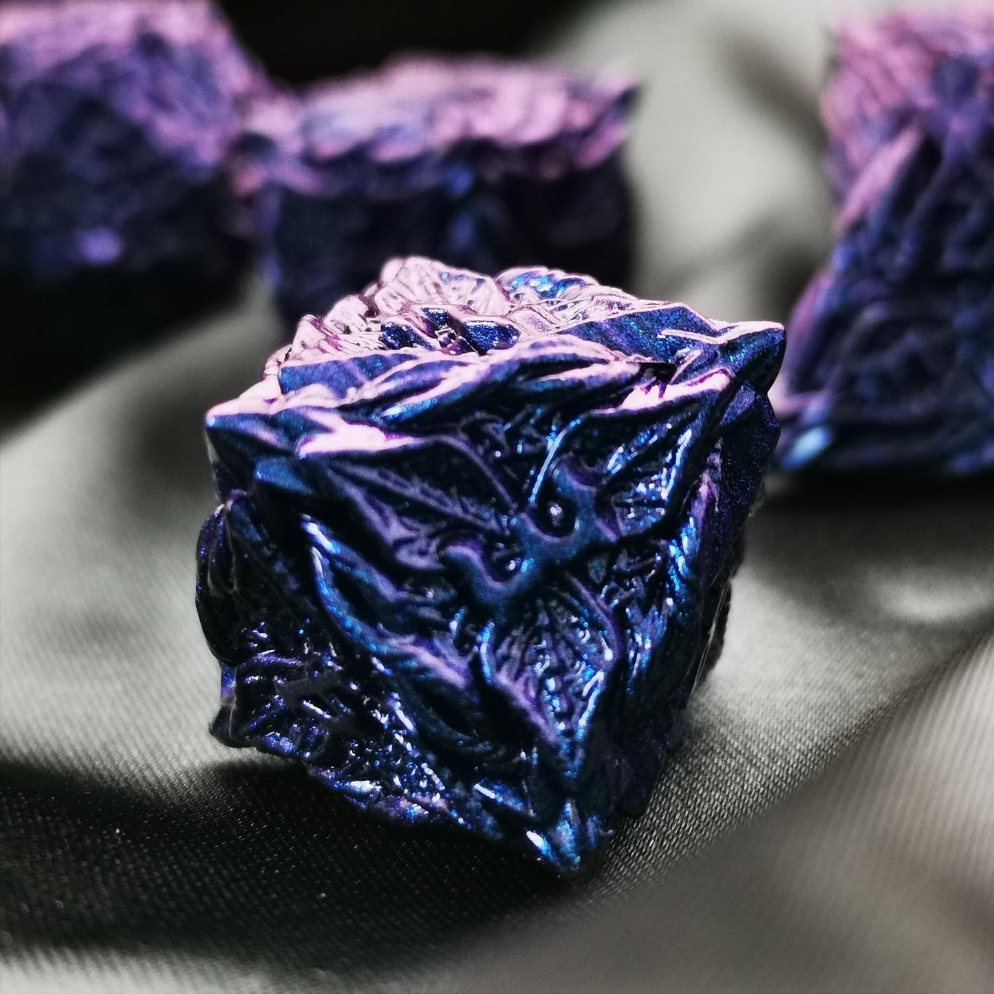 Mjdiceok D&D Dice Vine Leaf Set Dnd Dice 7 Role Playing Dice Polyhedral Metal Solid Dungeons And Dragons Dice (Blue Purple)