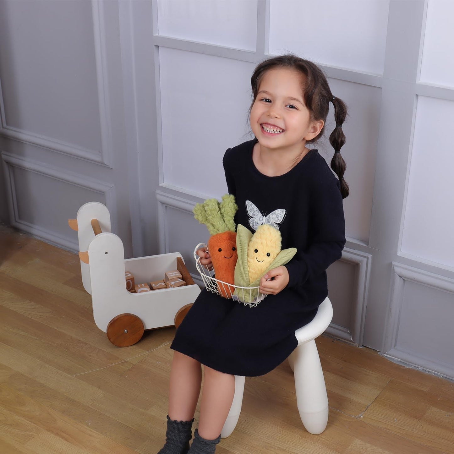 Apricot Lamb Toys Plush Green And Orange Naive Carrot Stuffed Vegetable Soft Cuddly Perfect For Kids 8.7 Inches