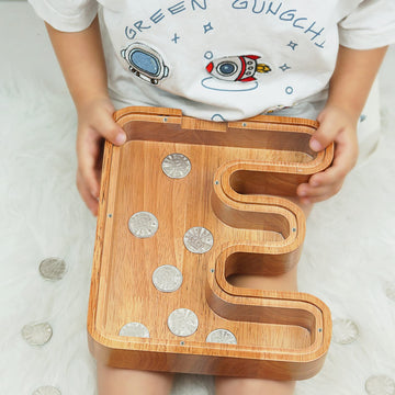 Piggy Bank For Kids Boys Girls, Large Personalized Wooden Letter Piggy Bank With Cut-Out Design, Alphabet Letter Coin Banks, Money Savings Box, Wooden Bank For Kids Creative Gift For Real-Money(E)