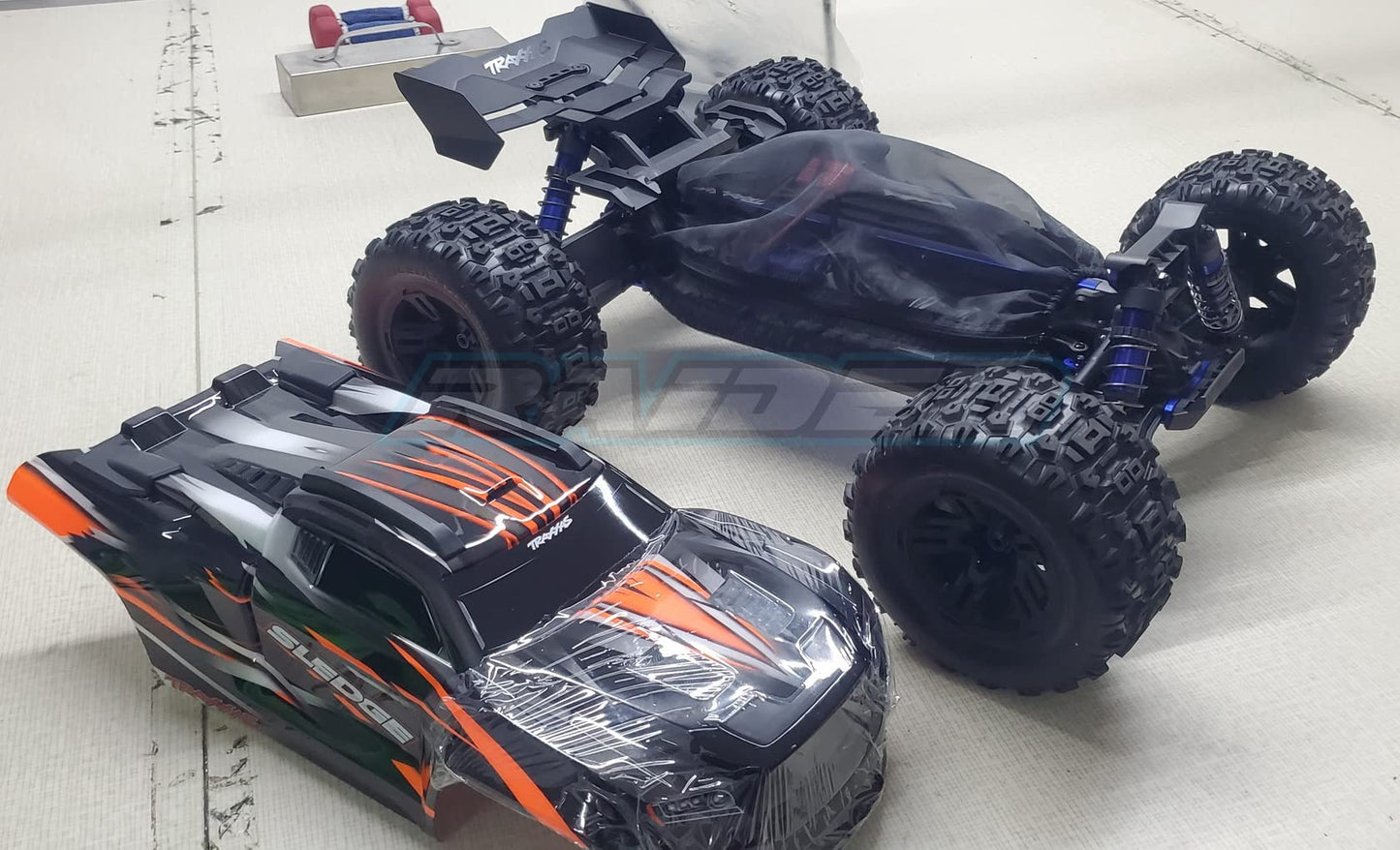 Chassis Guard Dirt Dust Resist Cover for Traxxas 1/8 Sledge Monster Truck #95076-4 - Resist Rocks Mud Sands Snow Leaves