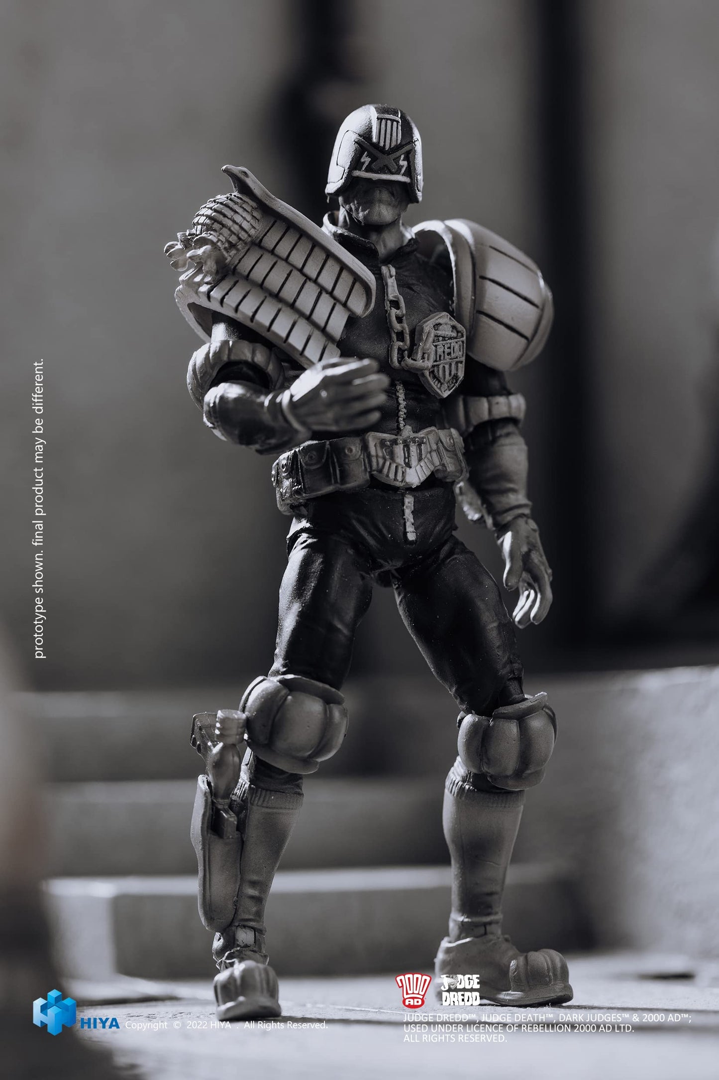 Hiya Toys Judge Dredd: Judge Dredd Black And White 1:18 Scale Exquisite Mini Action Figure