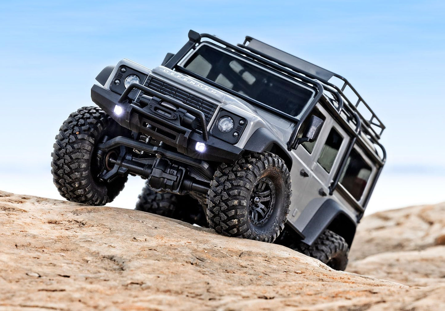 Trx-4M 4X4 Crawler With Land Rover Defender Body