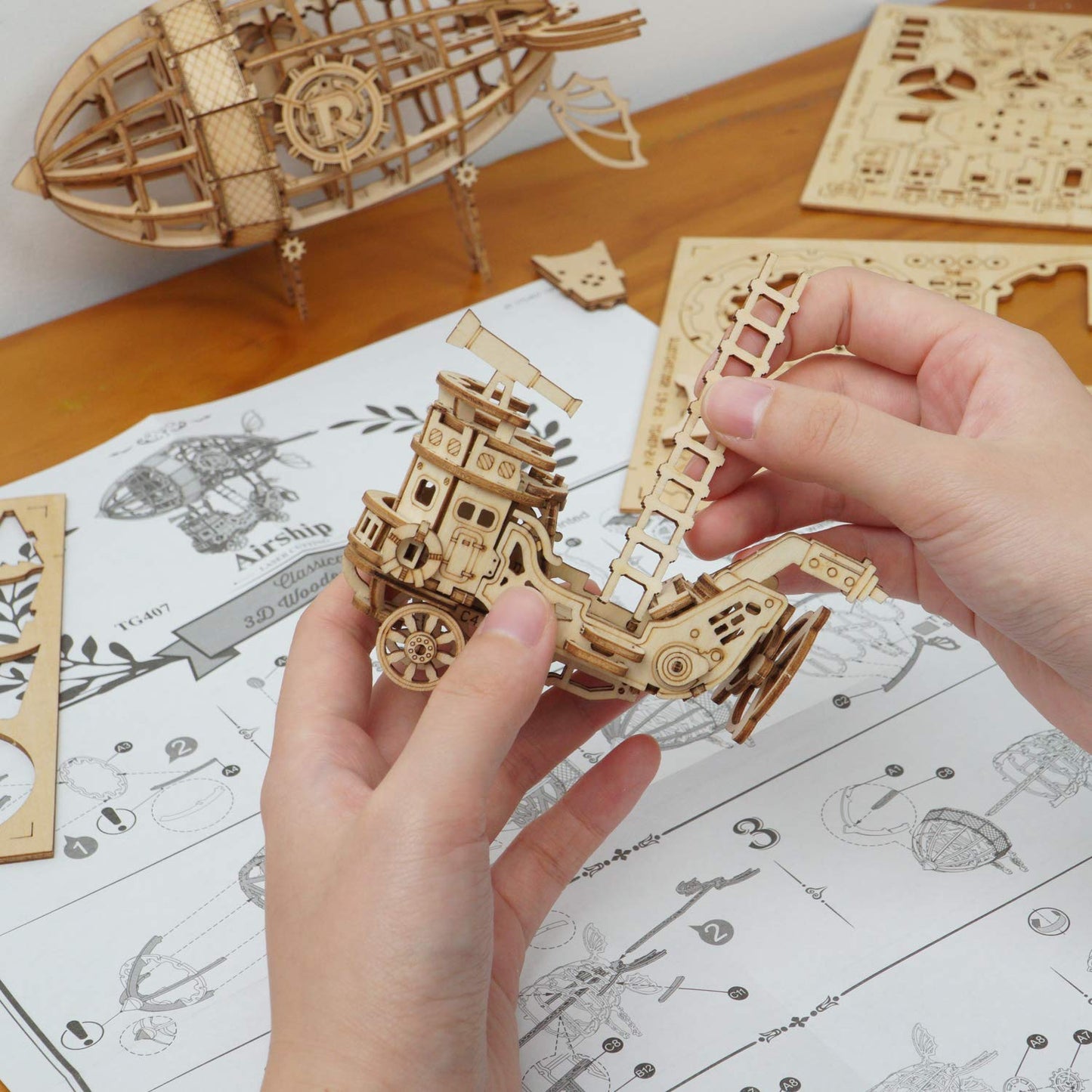 Rolife 3D Wooden Puzzle Airship For Kids, Wooden Airship Model For Adults Model Building Kit, Educational Brain Teaser For Adults To Build, For Kids Ages 8-10 (Airship/7.1In*5In*6.5In)