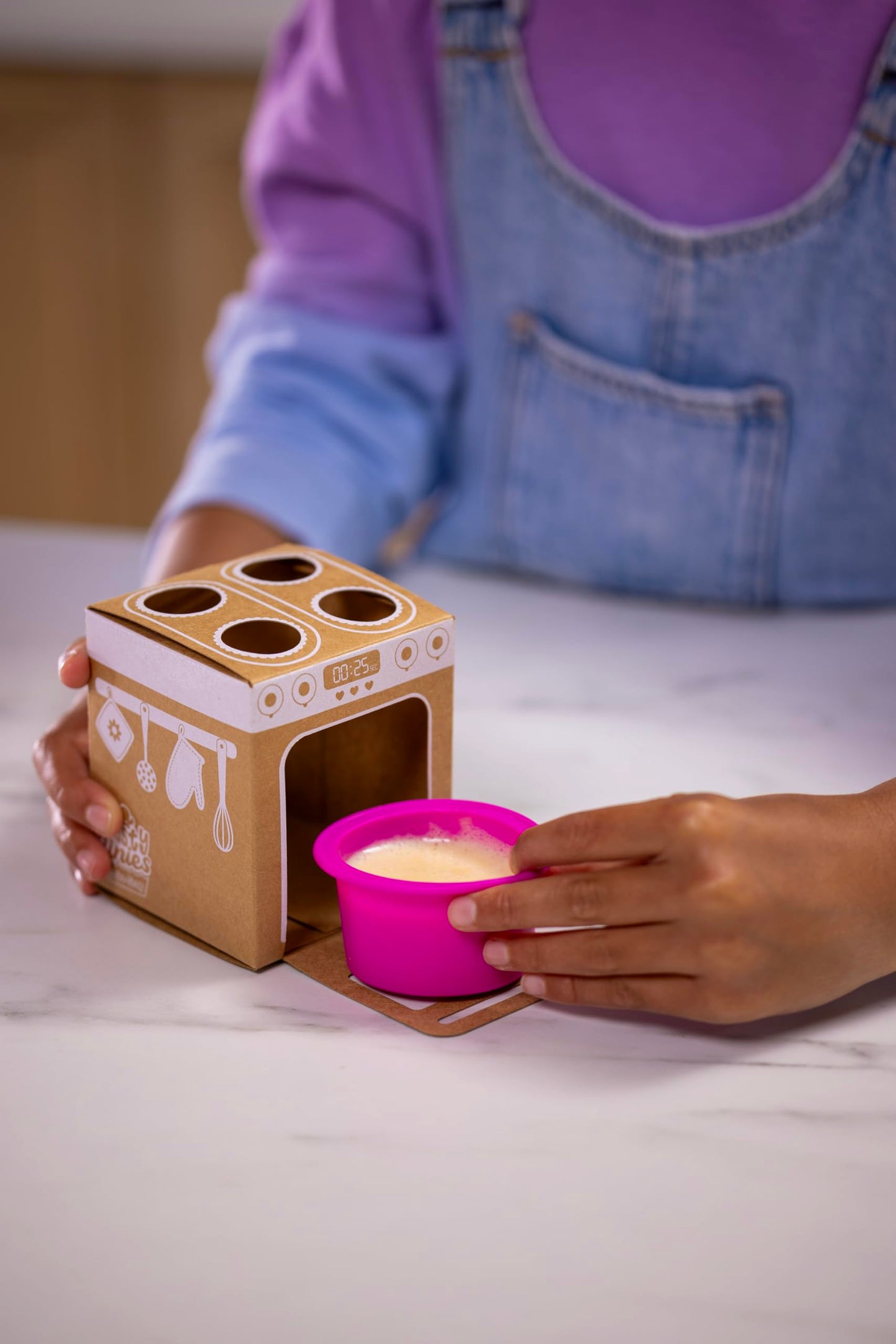 Goliath Tasty Tinies Bake Shop | Unicorn Bakery Party Pack | Red Velvet Cake Mix & Cream Cheese Flavor Frosting | Mix, Bake & De