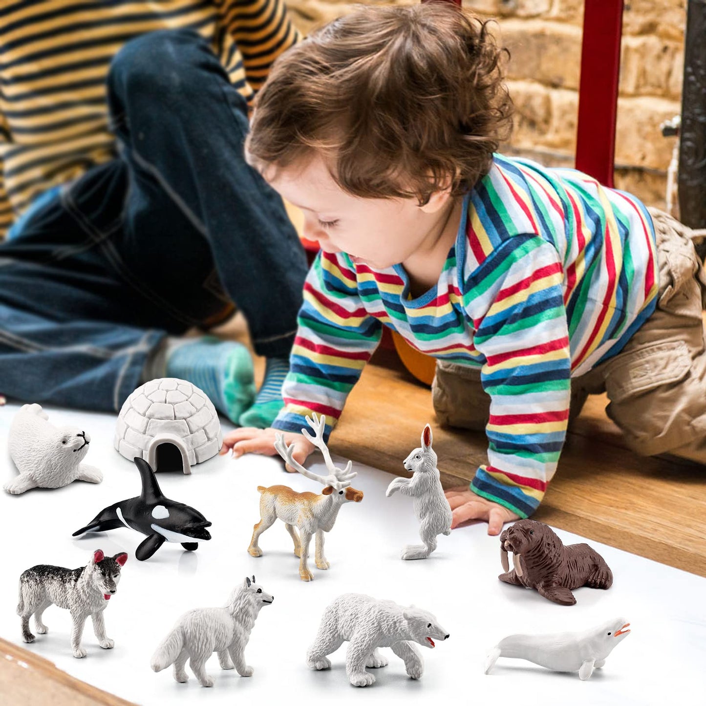 Bretoyin 10Pcs Mini Arctic Animals Toys Set Polar Animal Figurines Arctic Tundra Deer Toy Animal Small White Bear Arctic Fox Kid