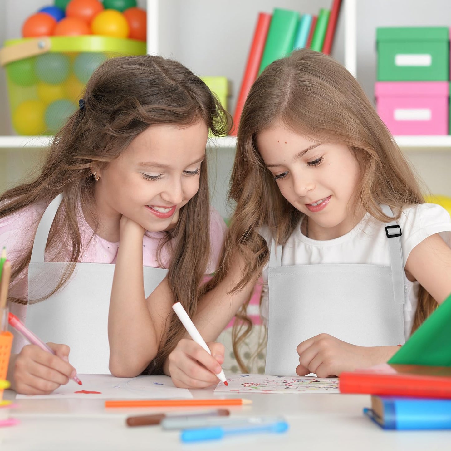 NACHLYNN 20 Pieces Adjustable Kids Apron With 2 Pockets for Painting, Cooking, Baking, Crafts Activity (White)