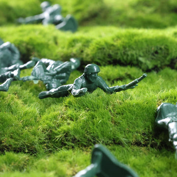 LovesTown Army Men Toy Soldiers Playset - 100PCS Green & Yellow Plastic Figures, Medium Size, Multiple Poses for Boys Birthday Gift