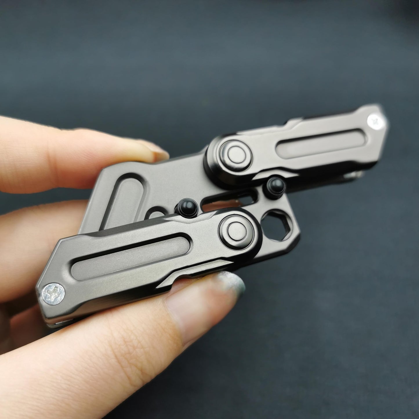 T-Conceal Edc Fidget Sliders Fidget Toys Stress Relief For Adults Magnetic Metal Multifunctional Crowbar Fidget Slider Spinner